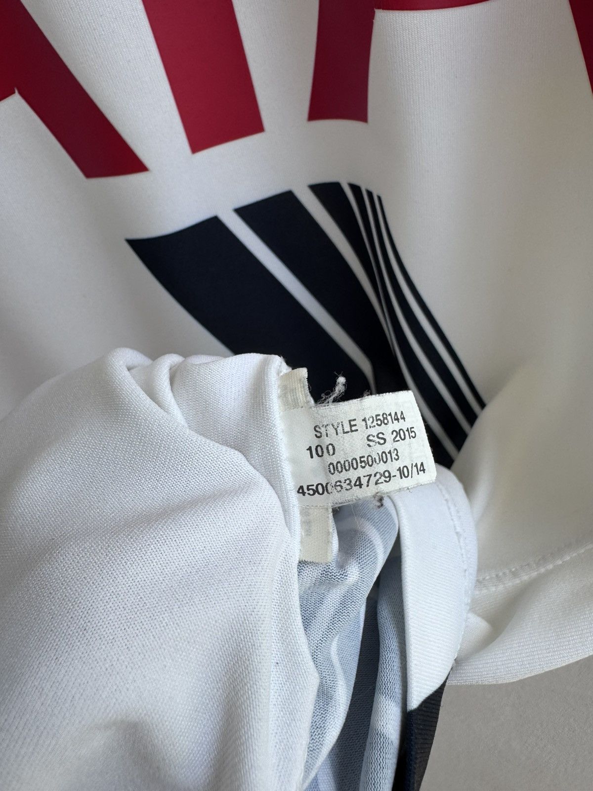 Under Armour TOTTENHAM HOTSPUR 2015 2016 FOOTBALL SHIRT SOCCER JERSEY Size US M / EU 48-50 / 2 - 12 Thumbnail
