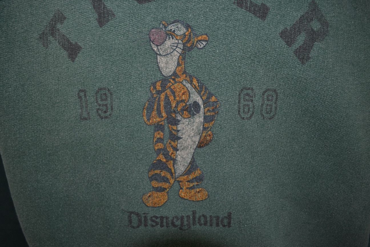 Cartoon Network × Disney × Mickey Mouse Vintage Winnie the Pooh Tigger Disneyland Sweatshirt S Size US S / EU 44-46 / 1 - 6 Thumbnail