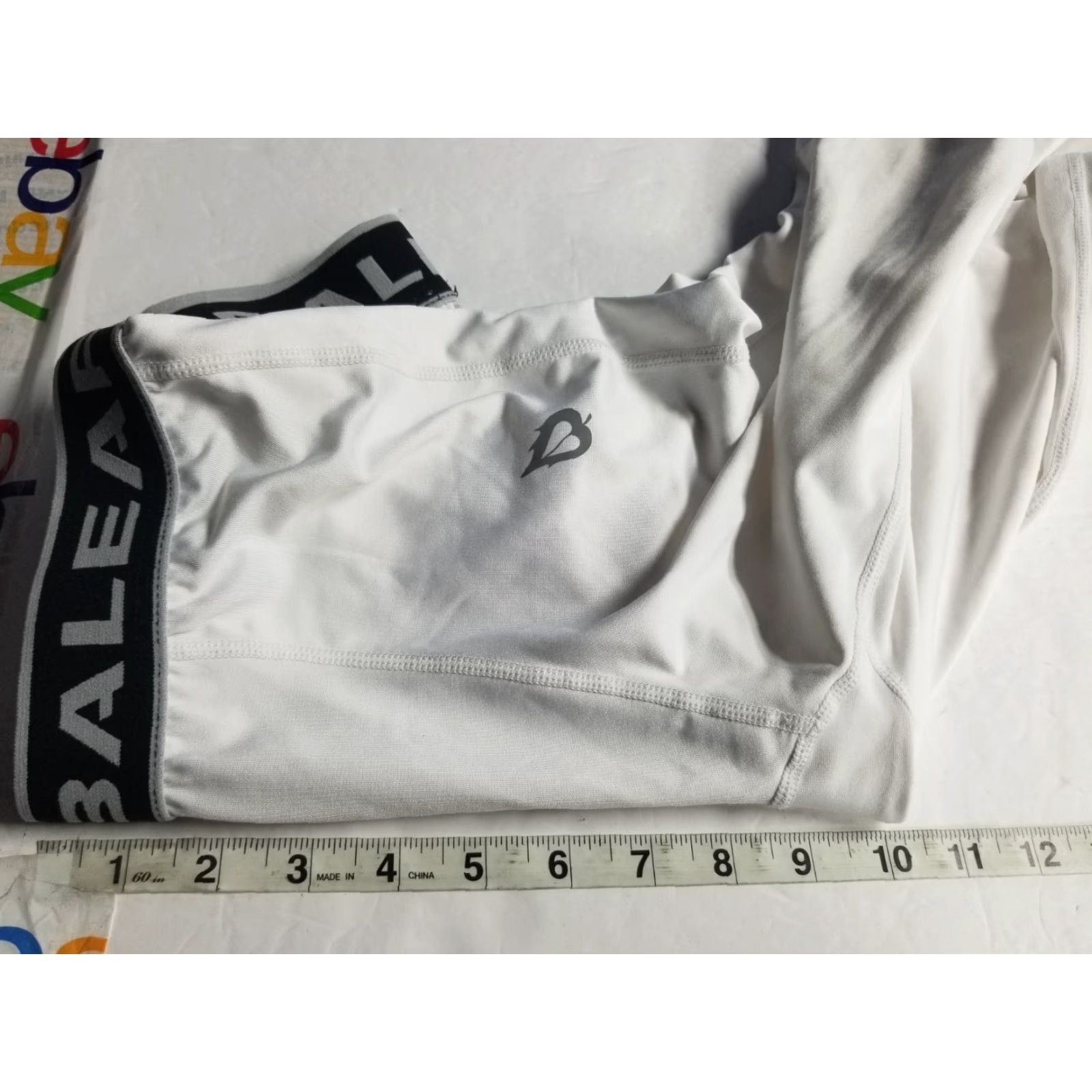 Vintage Baleaf Womens Leggings Pants M White Activewear Running Gym Fitness Bottoms Compression Leg Inseam 16 in Size 32" / US 10 / IT 46 - 4 Thumbnail