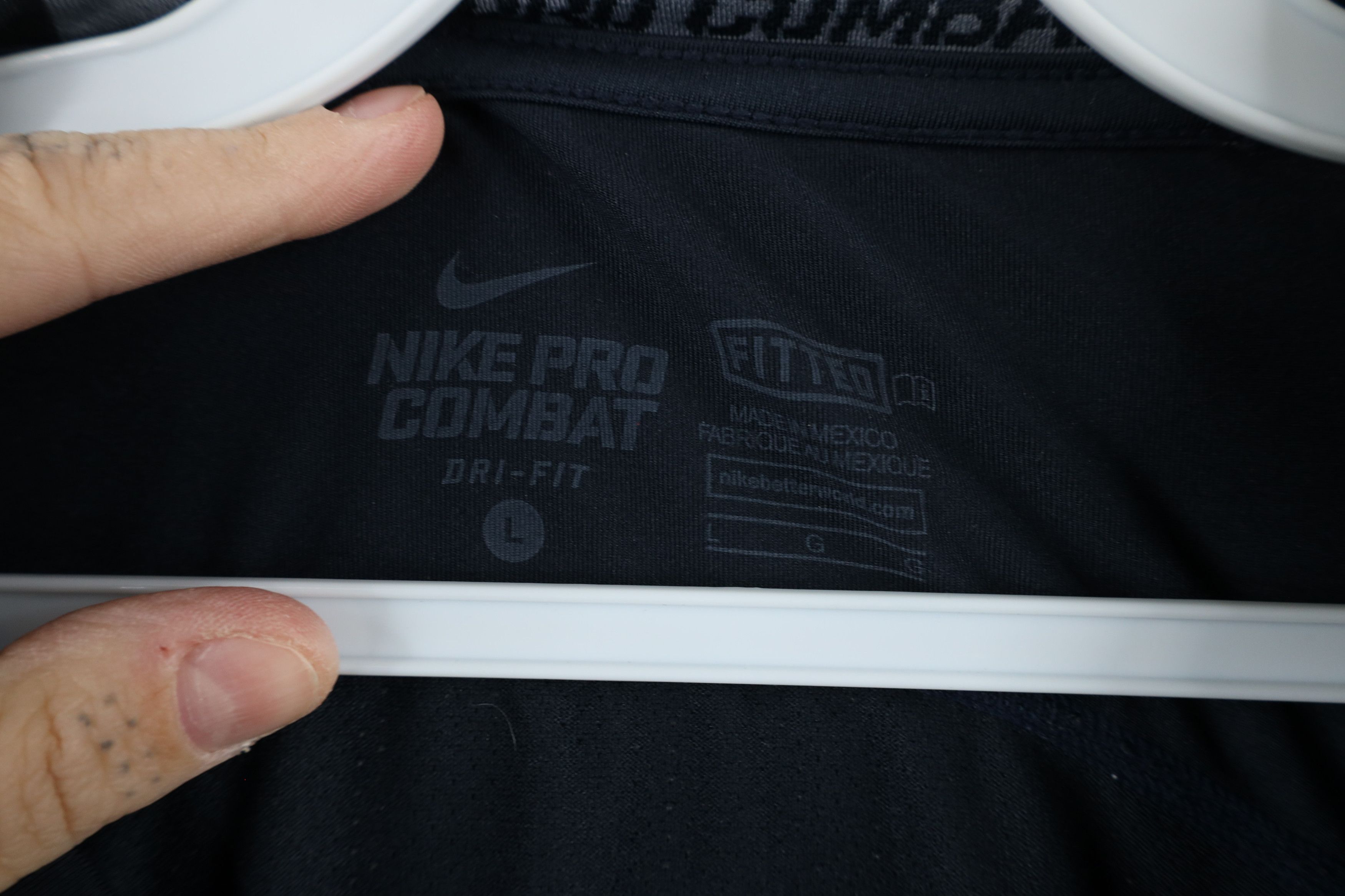 Nike × Vintage Nike Pro Combat Fitted Long Sleeve Training T-Shirt Blue Size US L / EU 52-54 / 3 - 6 Thumbnail