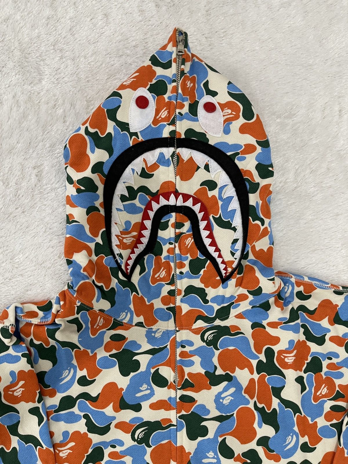 Bape BAPE Shark Hoodie indonesian camo exclusive Size US XXL / EU 58 / 5 - 2 Thumbnail