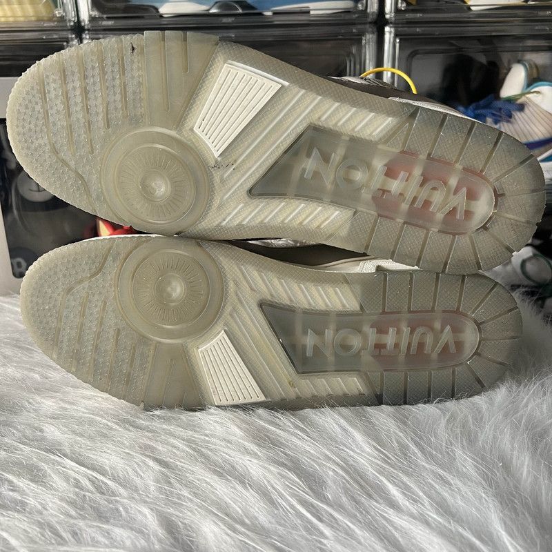 Louis Vuitton Louis Vuitton Classic Print Trainer Sneakers -2508 Size US 10.5 / EU 43-44 - 4 Thumbnail