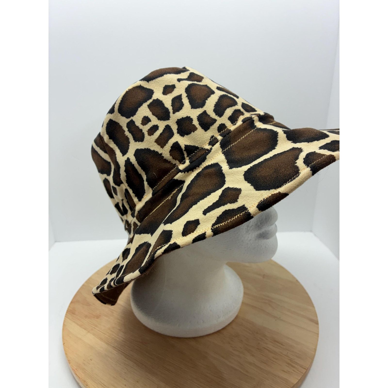 Other Giraffe Print Bucket Hat – Large – Felt Lined, Soft Size ONE SIZE - 10 Thumbnail