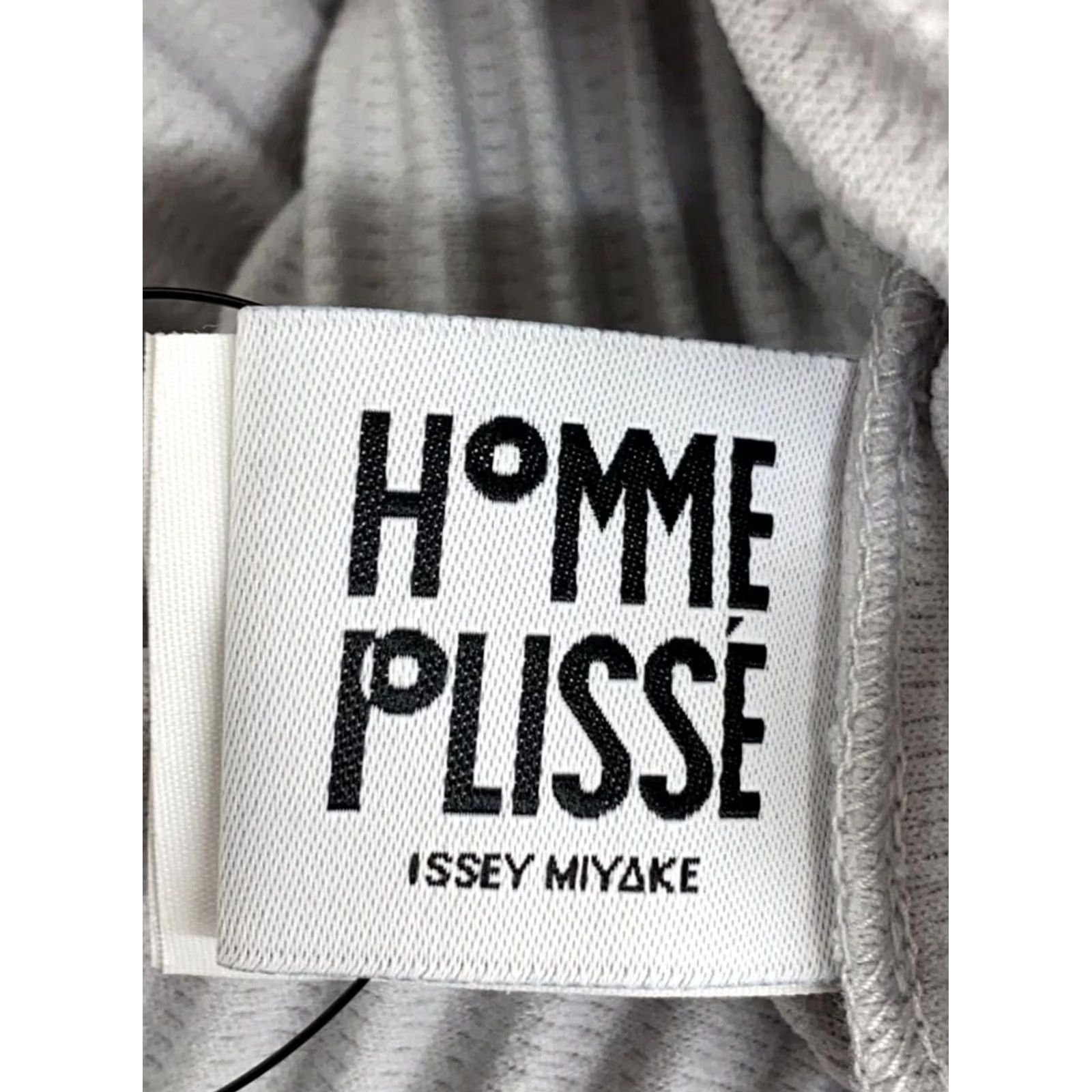 Issey Miyake ISSEY MIYAKE Pleated Vest Men's XL Gray V-neck Shirt/Jacket Style Vest Size US XL / EU 56 / 4 - 3 Thumbnail