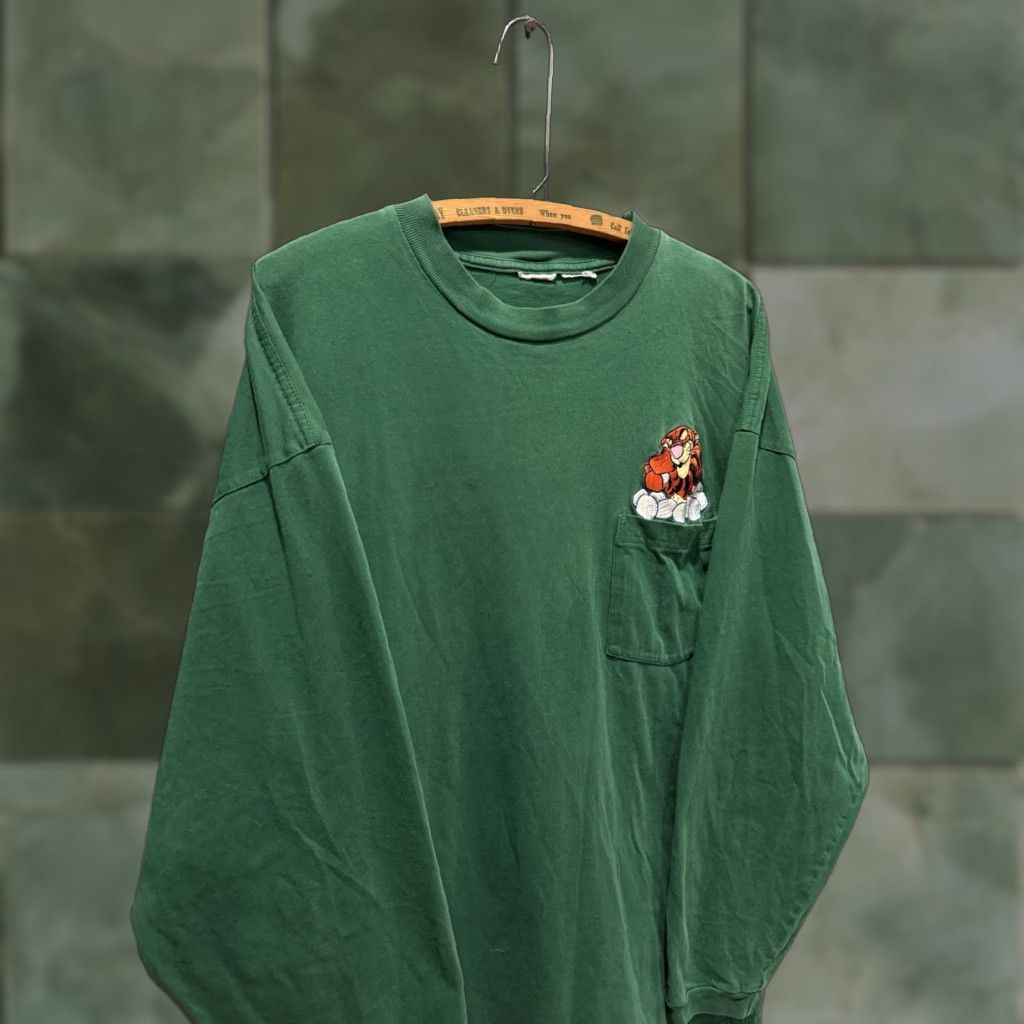Disney VINTAGE Disney Winnie The Pooh Tiger Green Long Sleeve Shirt M/L Men 90s Womens Men Boys Girls? Size US L / EU 52-54 / 3 - 1 Thumbnail