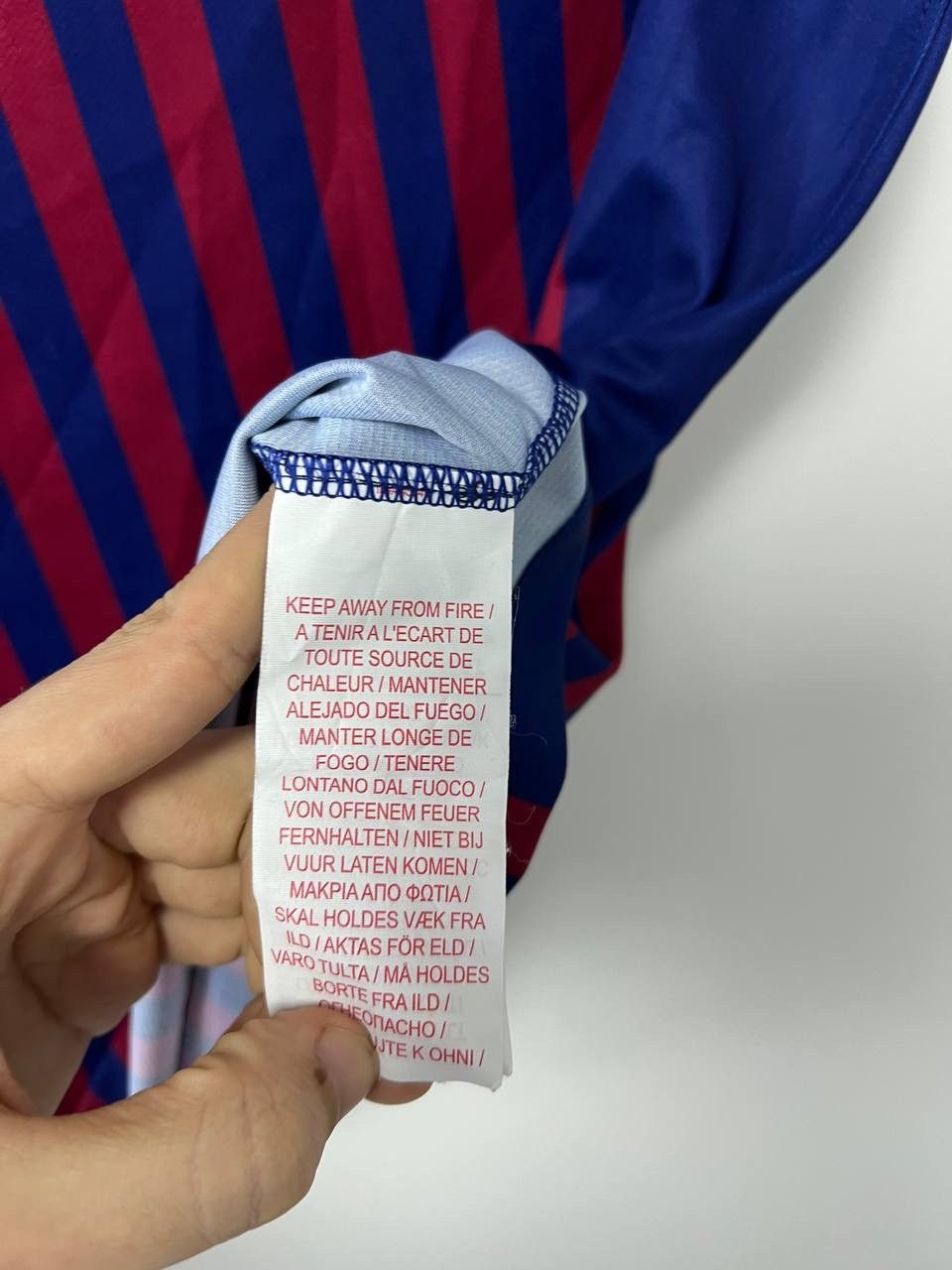 Nike Barcelona 2017/2018 Home #10 Messi Football Shirt Nike YXL Size US XS / EU 42 / 0 - 17 Thumbnail