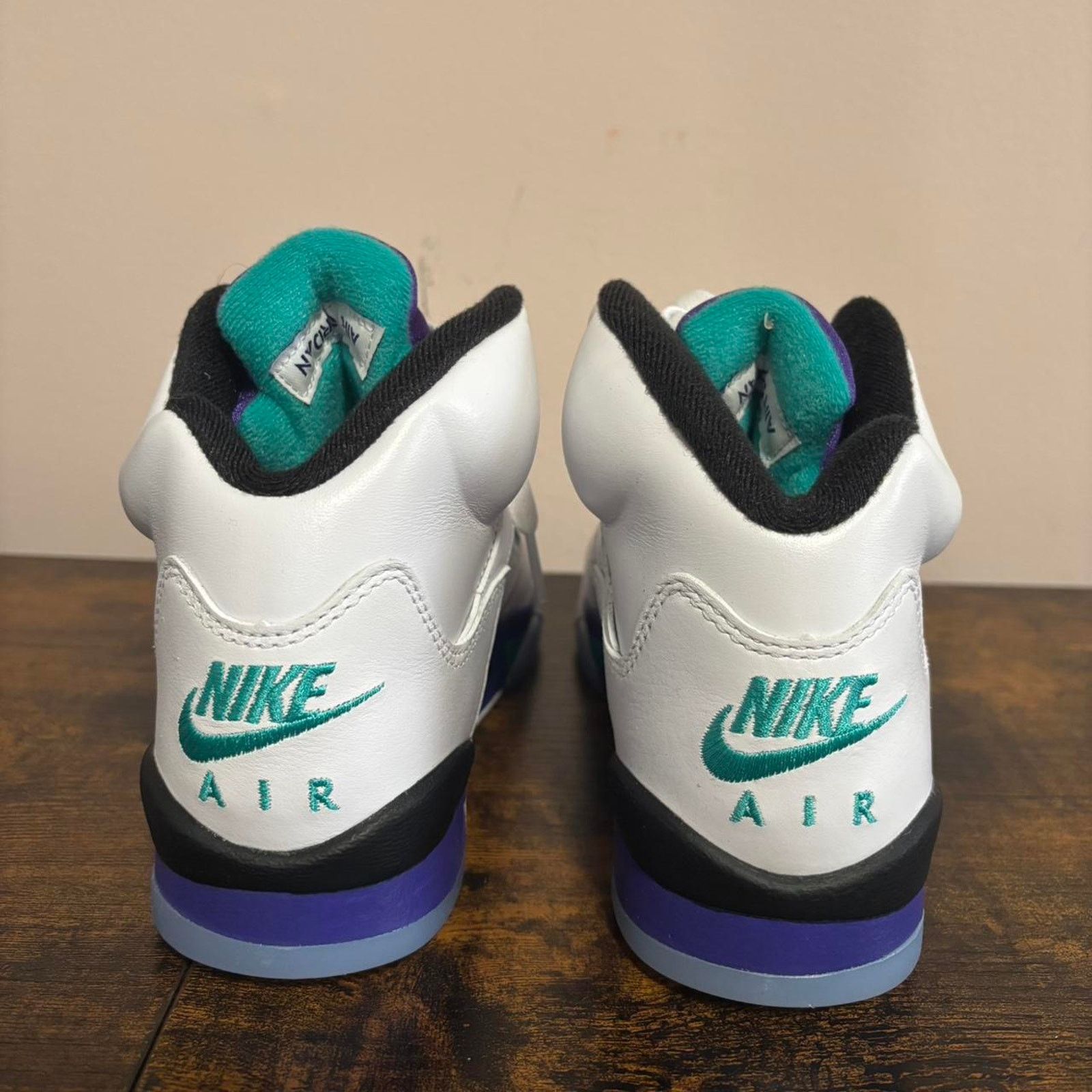 Jordan Brand Jordan 5 grape size 6.5y Size US 6.5 / EU 39-40 - 4 Thumbnail