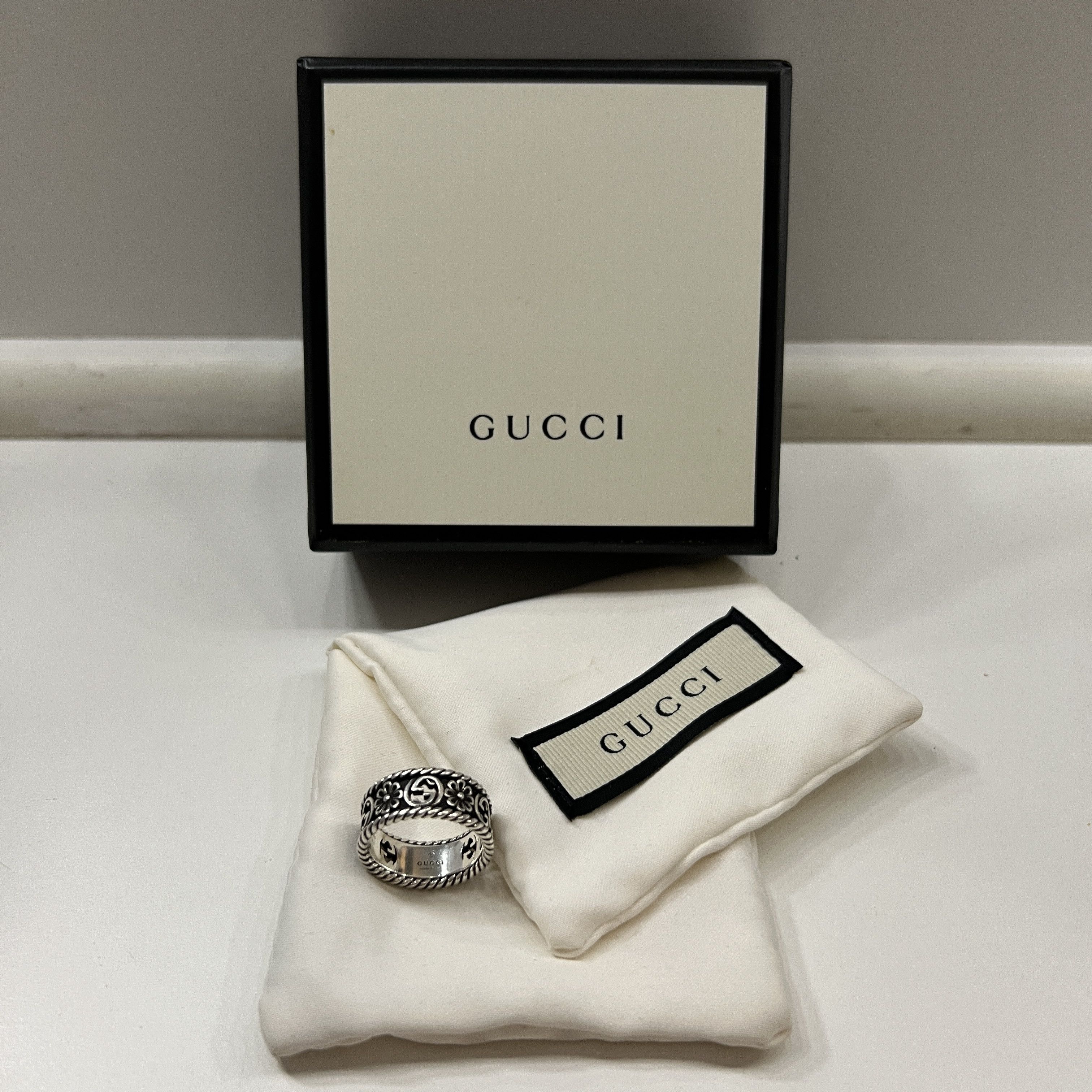 Gucci Gucci Sterling Silver Interlocking G Flower Band Ring Size 6 Size ONE SIZE - 3 Thumbnail