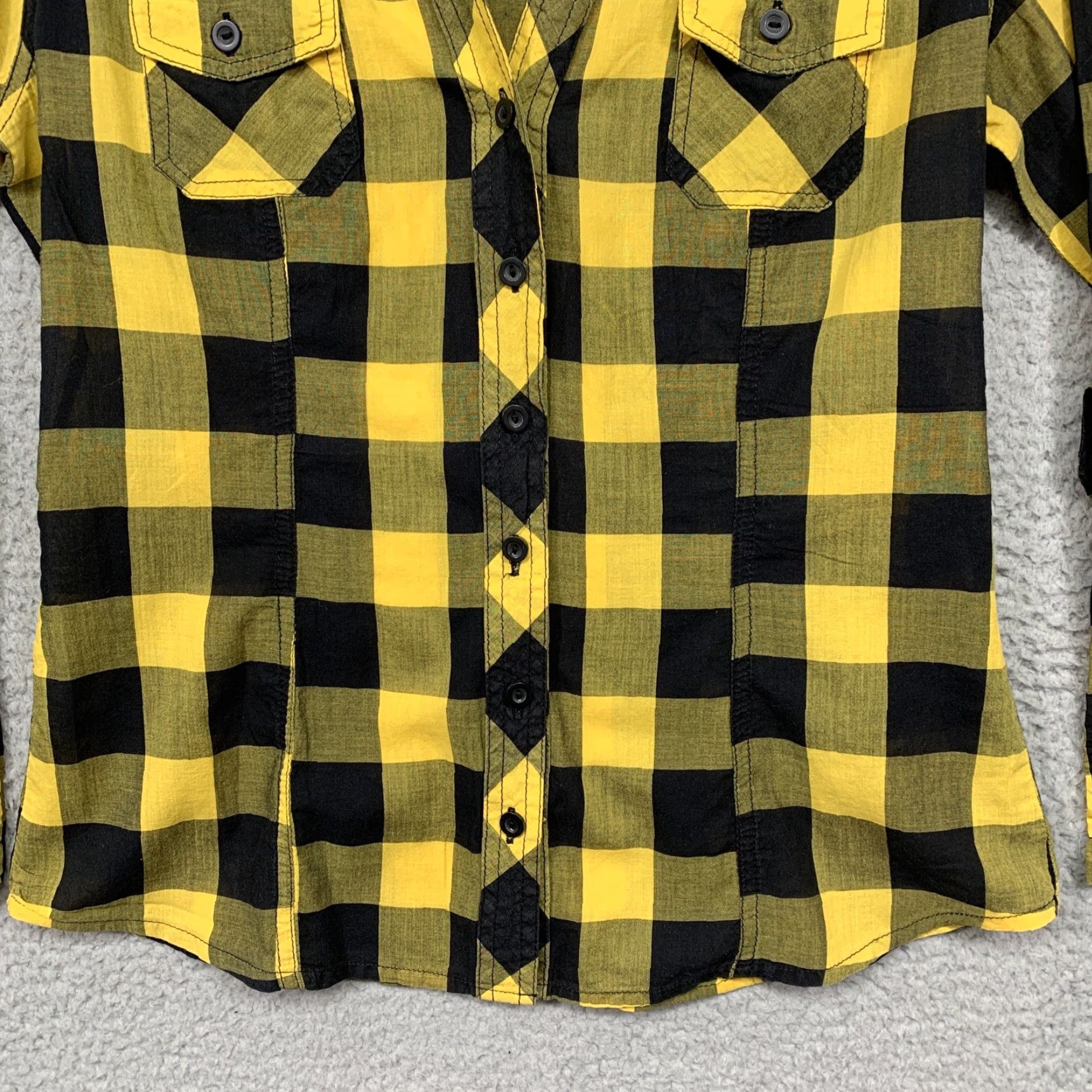 Vintage Rue21 Women’s Blouse Small Yellow Black Plaid 3/4 Sleeve Pockets V-Neck Shirt Womens Size S / US 4 / IT 40 - 4 Thumbnail