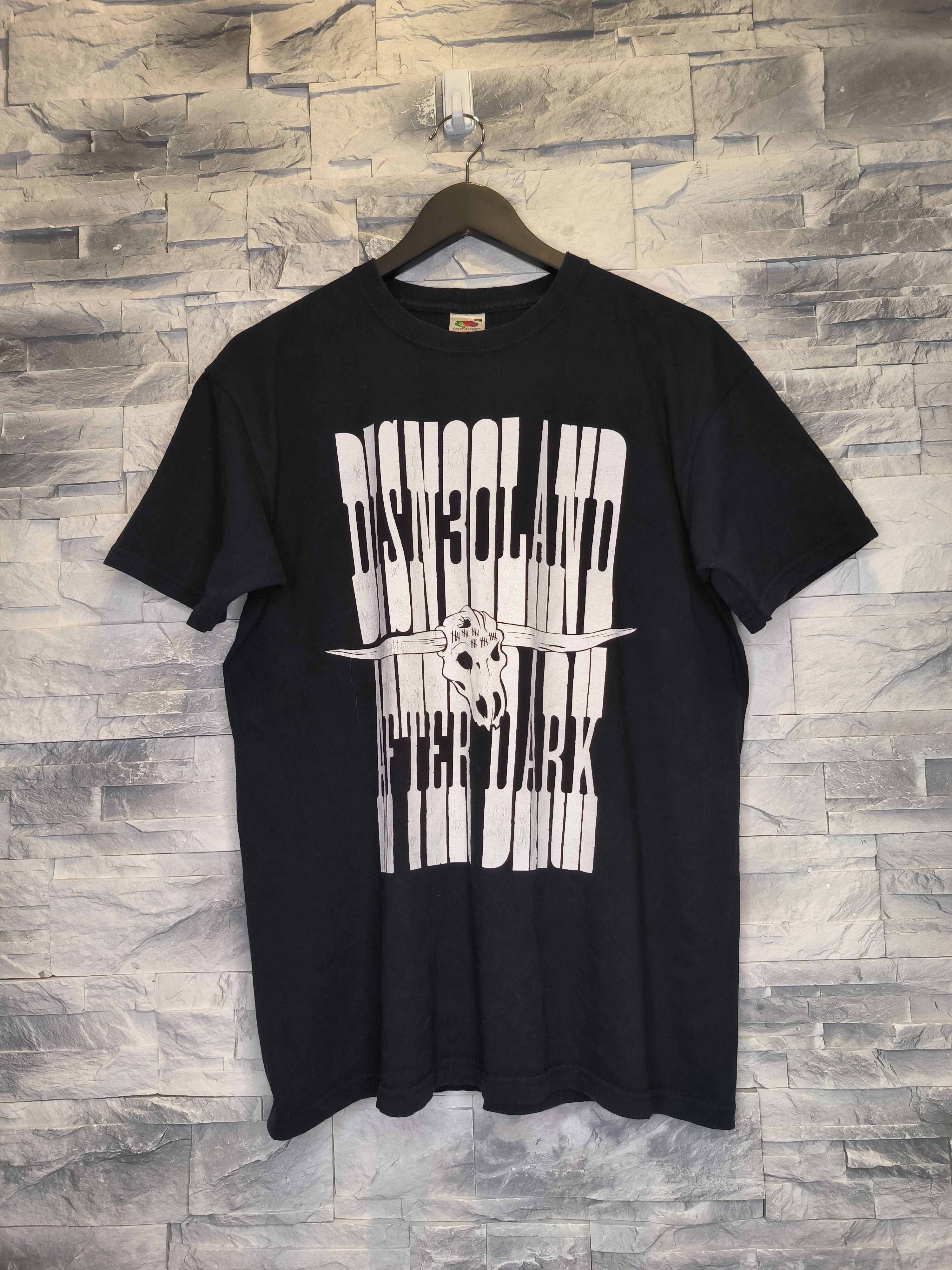 Band Tees Disneyland After Dark Tour 2014 T-Shirt Size US M / EU 48-50 / 2 - 1 Thumbnail