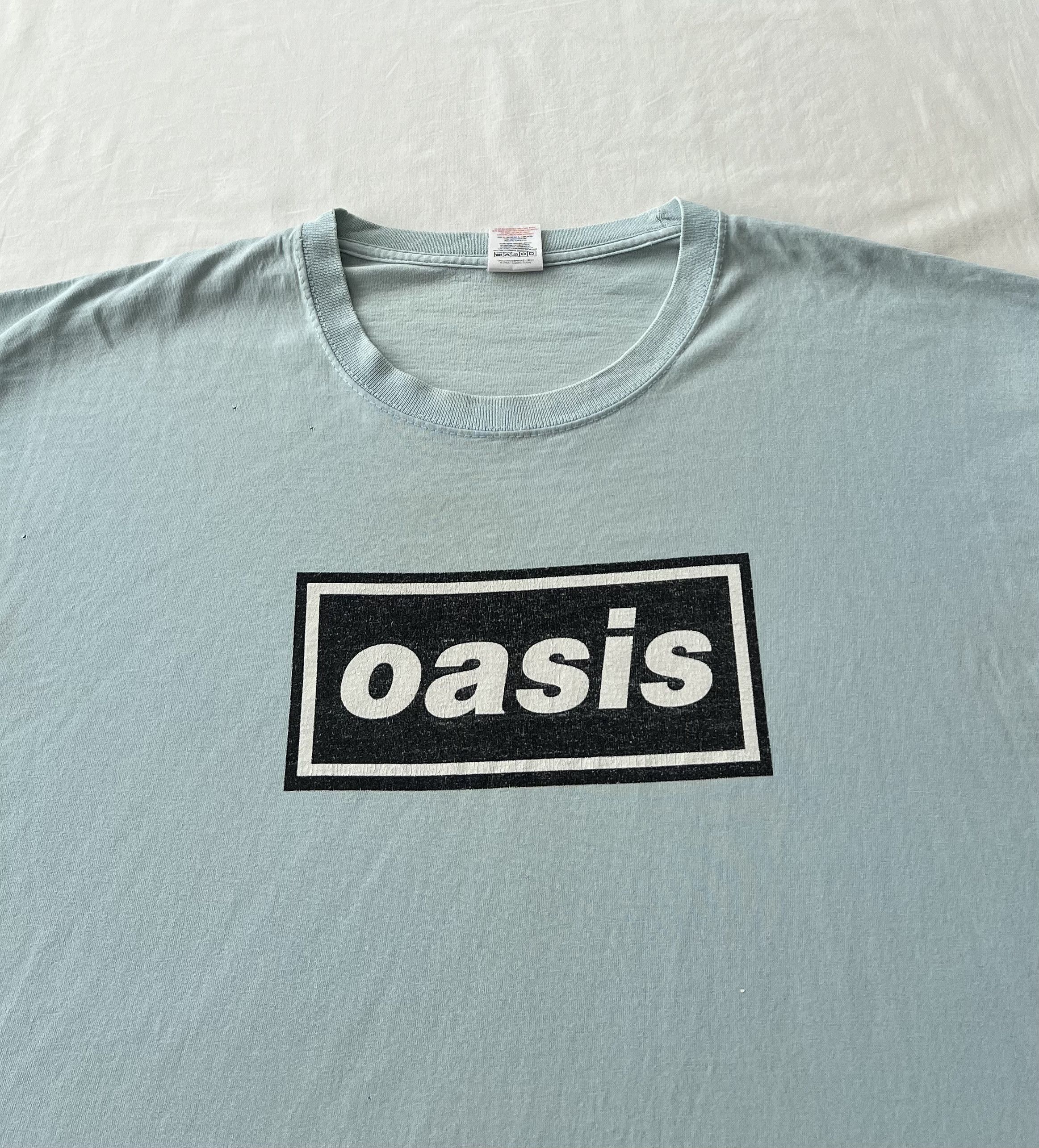 Band Tees Vintage 2000s Oasis Definitely Maybe Britpop Blue T-shirt Size US XL / EU 56 / 4 - 3 Thumbnail