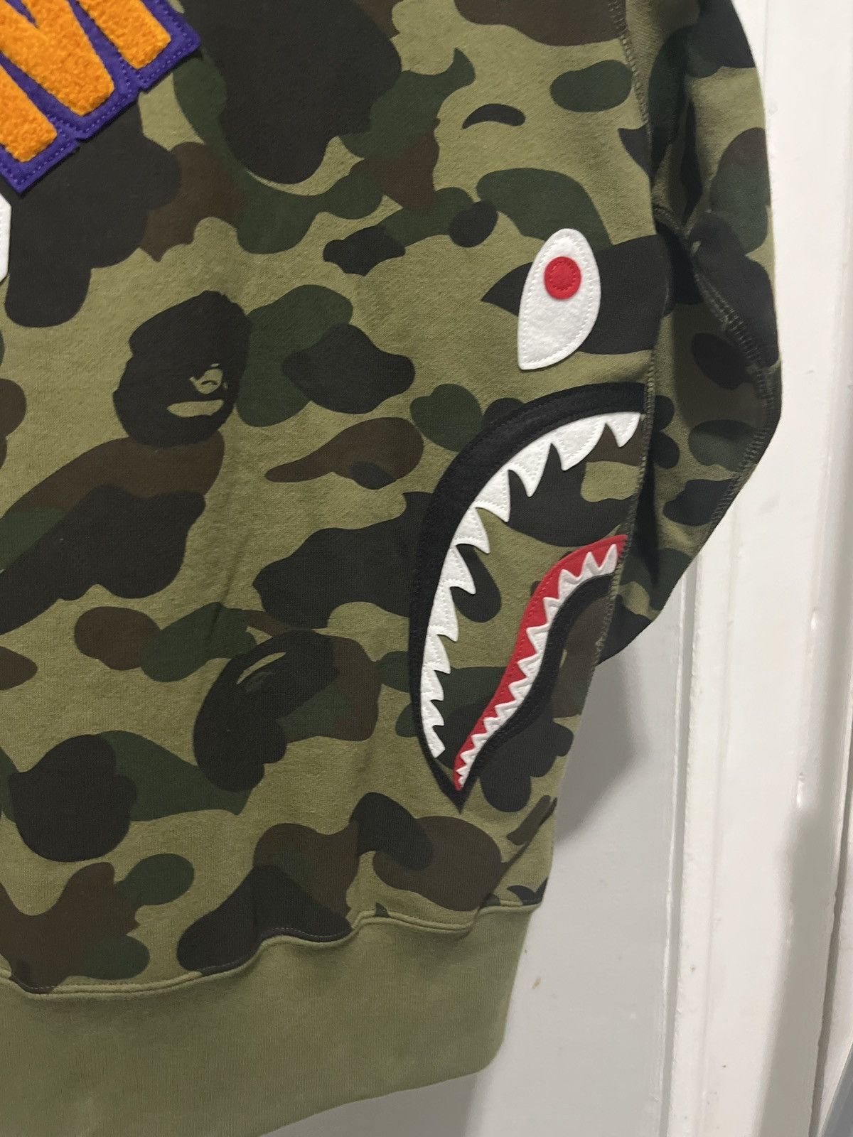 Bape 1st Camo Shark Full Zip Hoodie Size US M / EU 48-50 / 2 - 6 Thumbnail