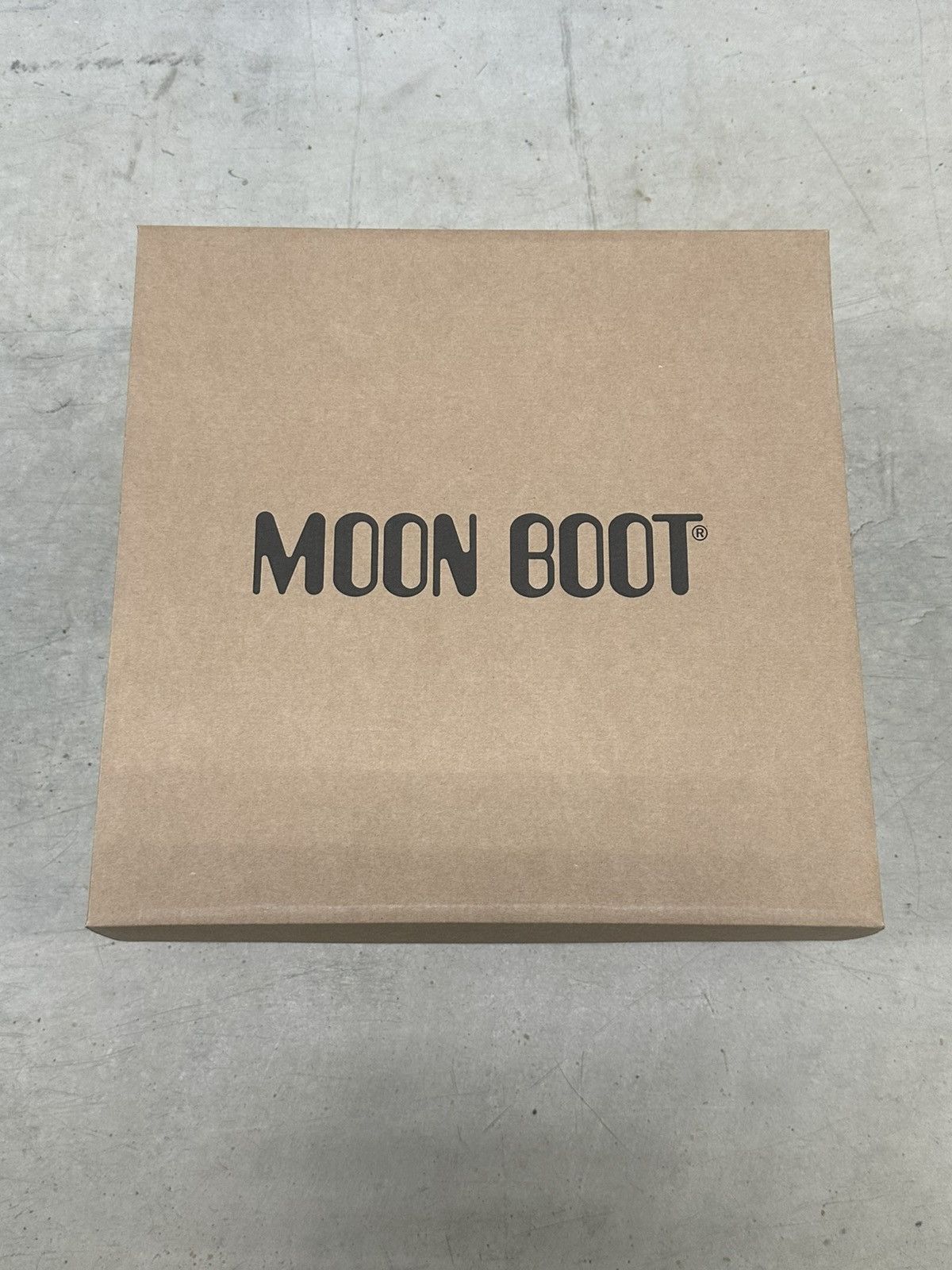 Moon Boot Moon Boot MB Icon Low Glance Black Size US 8.5 / EU 41-42 - 2 Thumbnail