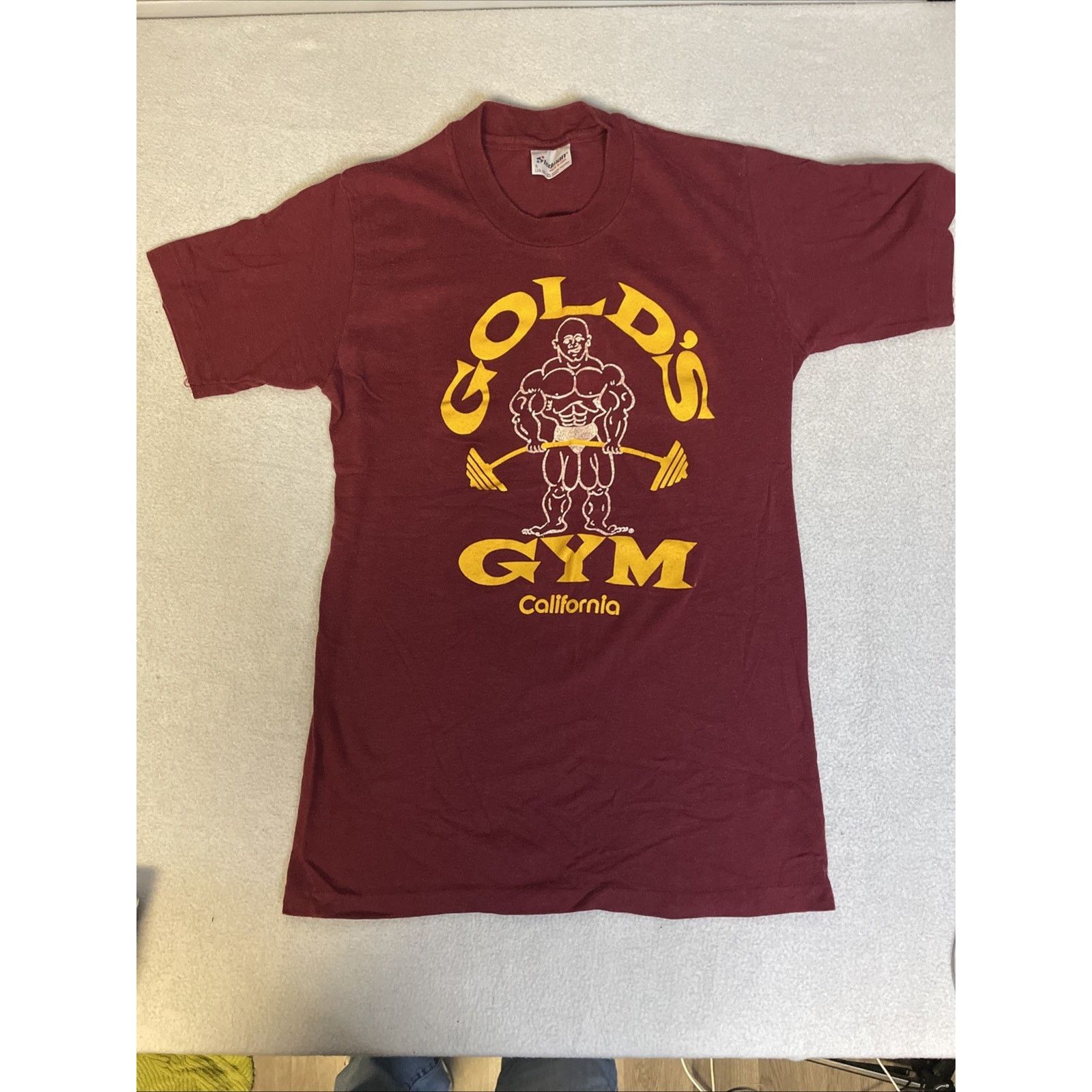 Other 80s Golds Gym California mens small maroon t shirt stedman Size US S / EU 44-46 / 1 - 1 Thumbnail