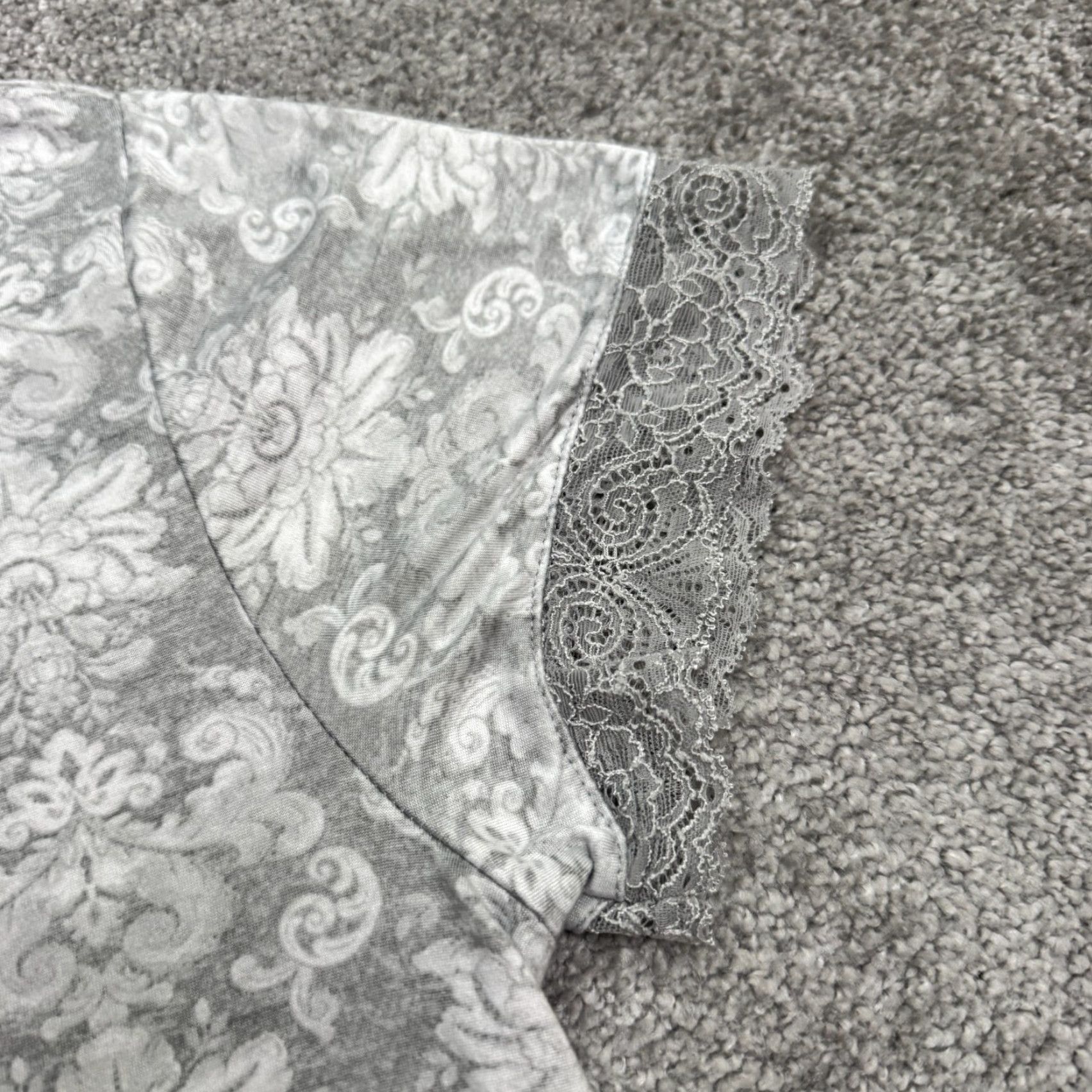 Vintage Tahari Damask Lace T-Shirt Dress Womens Large Gray White Short Sleeve Casual Dress Size L / US 10 / IT 46 - 5 Thumbnail