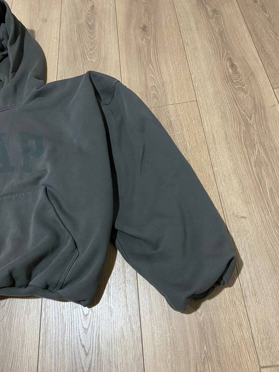 BNWT Yeezy Gap Balenciaga Dove Hoodie