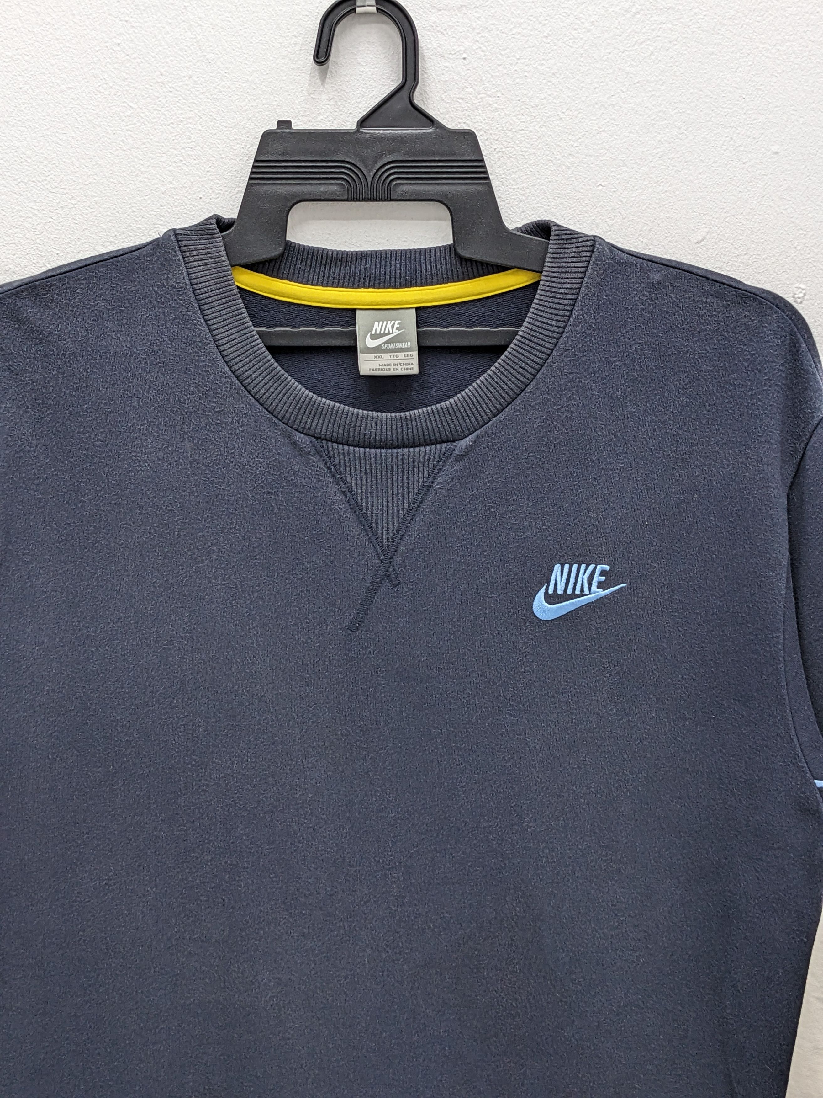 Nike SS09 Vintage Nike Sportswear Crewneck Swoosh Logo Sweatshirt Size US XXL / EU 58 / 5 - 3 Thumbnail