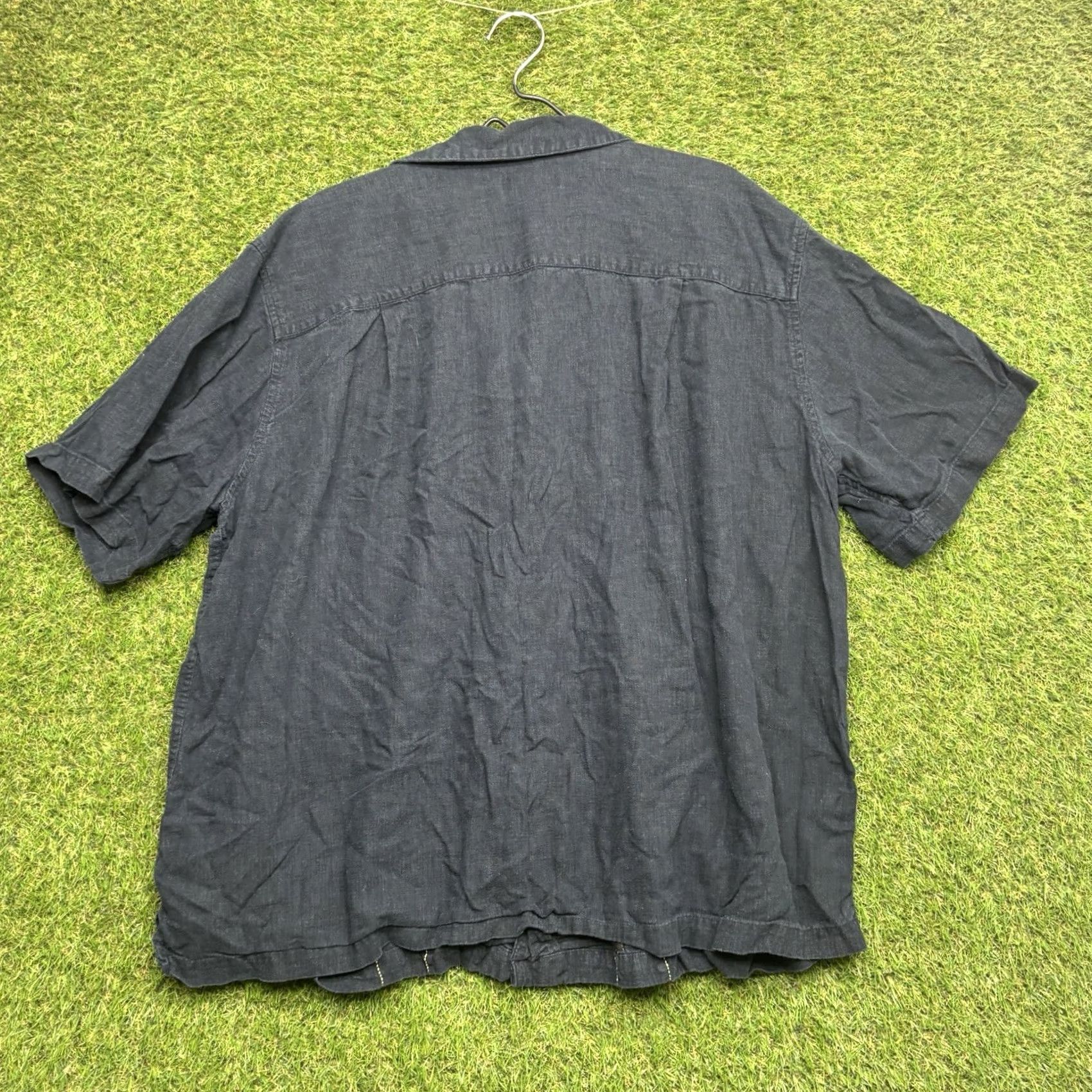 Vintage Island Passport Hawaiian Shirt Mens 2XL Black Textured Stripe Camp Button Up Shirt Size US XXL / EU 58 / 5 - 2 Thumbnail