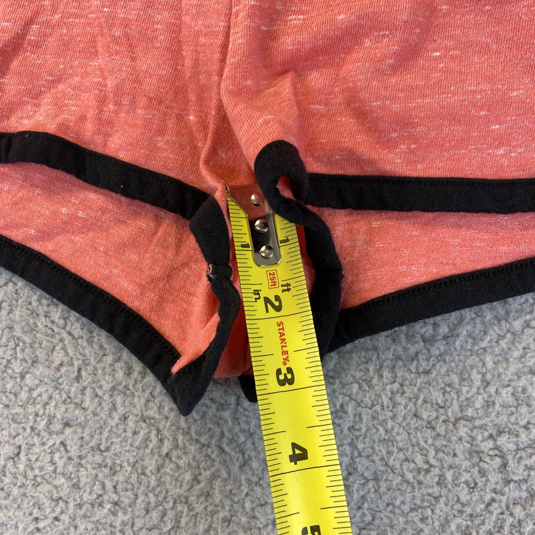 Under Armour **Under Armour Women's Coral Running Shorts Size L** User: **Under Armour Women's Coral Running Shorts Size L** Size 36" / US 14 / IT 50 - 7 Thumbnail