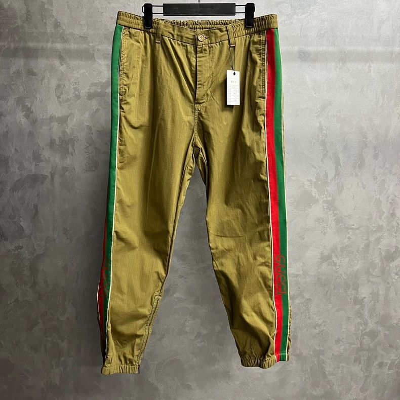 Gucci Gucci The latest kaki side striped trousers leg zipper spor Size US 34 / EU 50 - 1 Thumbnail