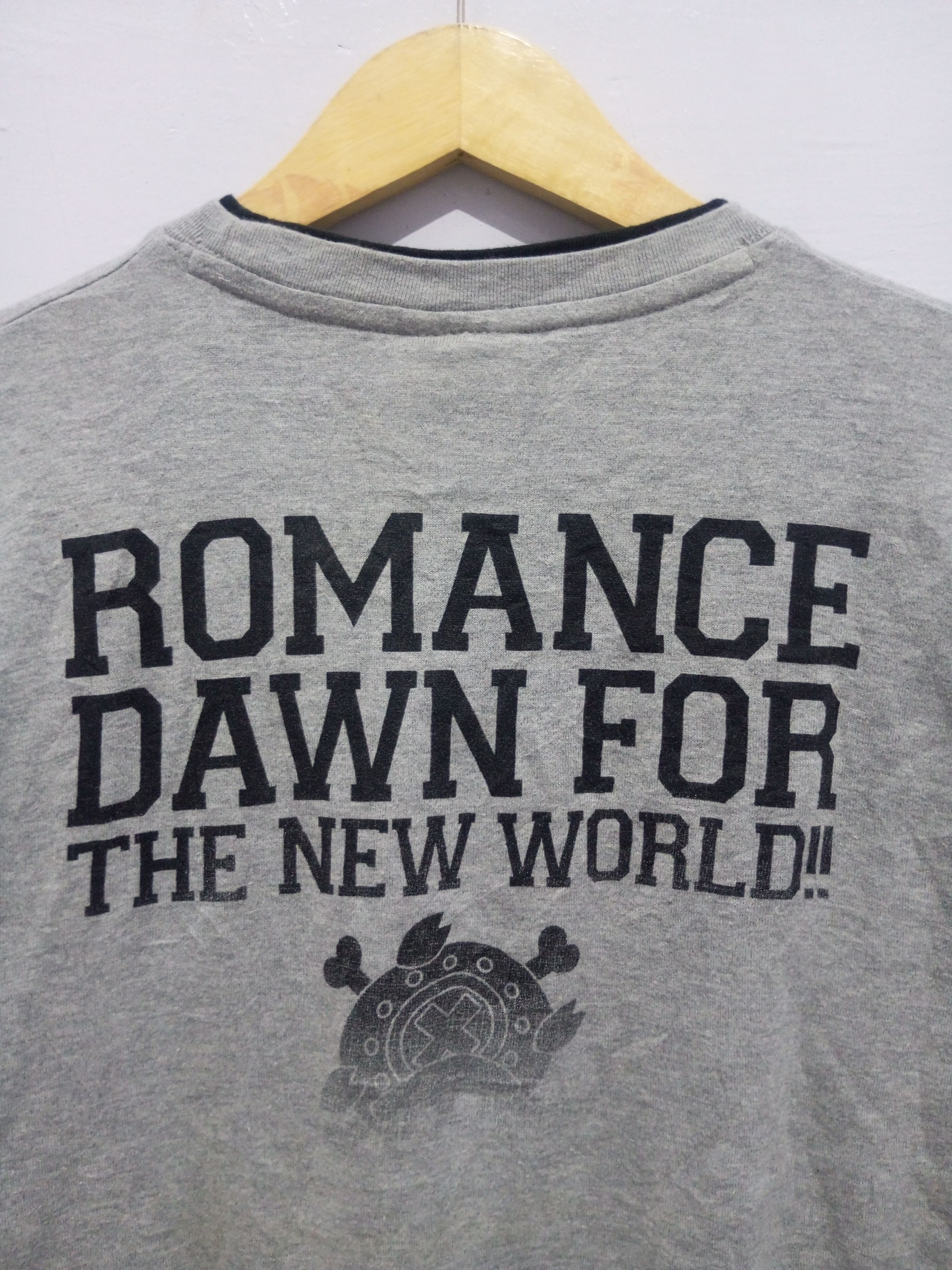 One Piece Vintage one Piece Chopper double layer long sleeve tshirt Size US M / EU 48-50 / 2 - 5 Thumbnail
