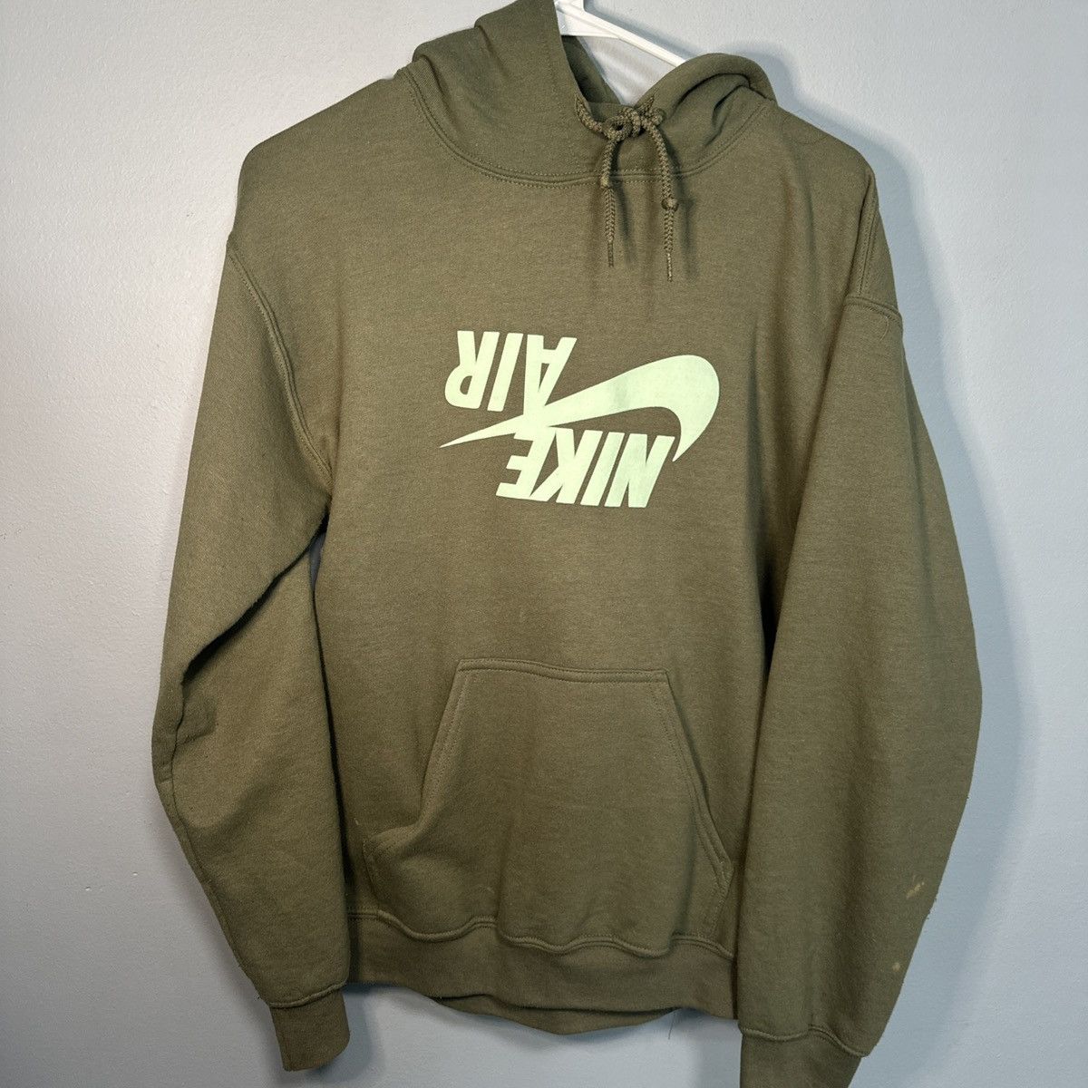 Nike × Travis Scott Travis Scott X Nike Glow In The Dark Hoodie Sz S Size US S / EU 44-46 / 1 - 1 Thumbnail