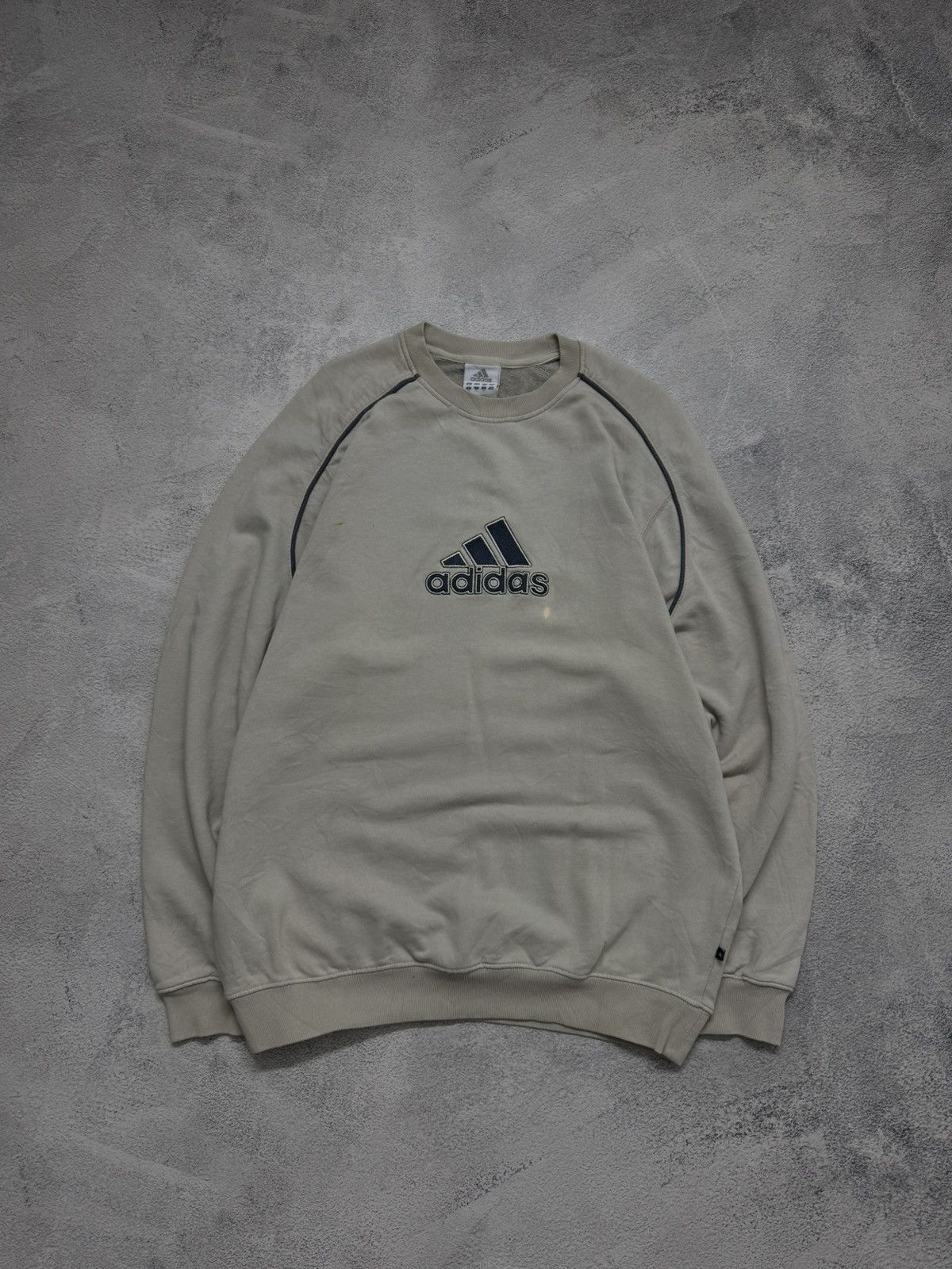 Adidas Vintage Y2K Adidas Big Logo Beige Oversized Sweatshirt 90’s Size US S / EU 44-46 / 1 - 2 Thumbnail