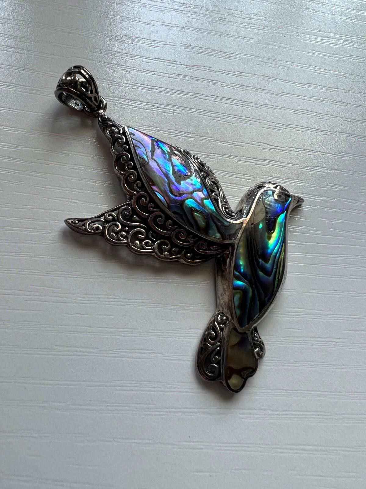 Designer VTG Sterling Abalone Paua Shell Hummingbird Necklace Pendant Size ONE SIZE - 3 Thumbnail