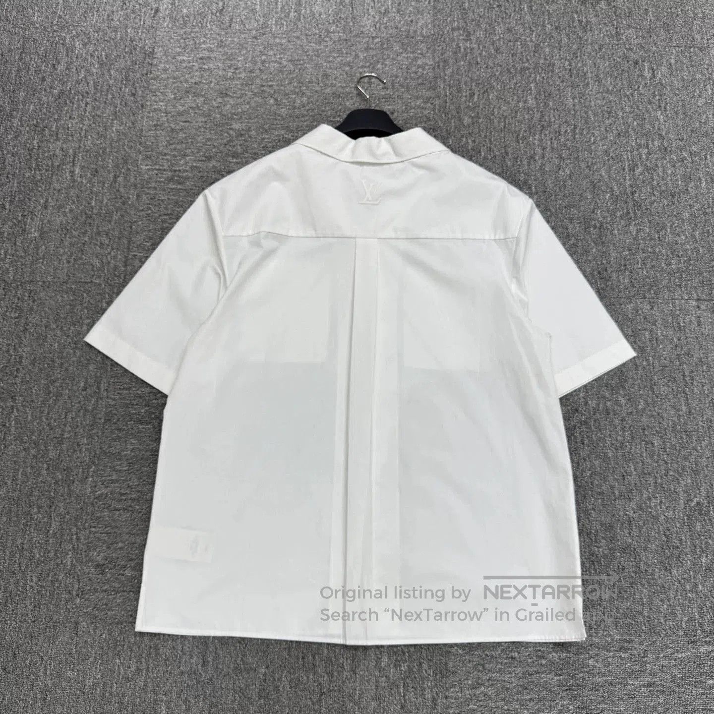 Louis Vuitton Louis Vuitton Embossed Three-Flower Short-Sleeve Shirt. Size US XL / EU 56 / 4 - 5 Thumbnail