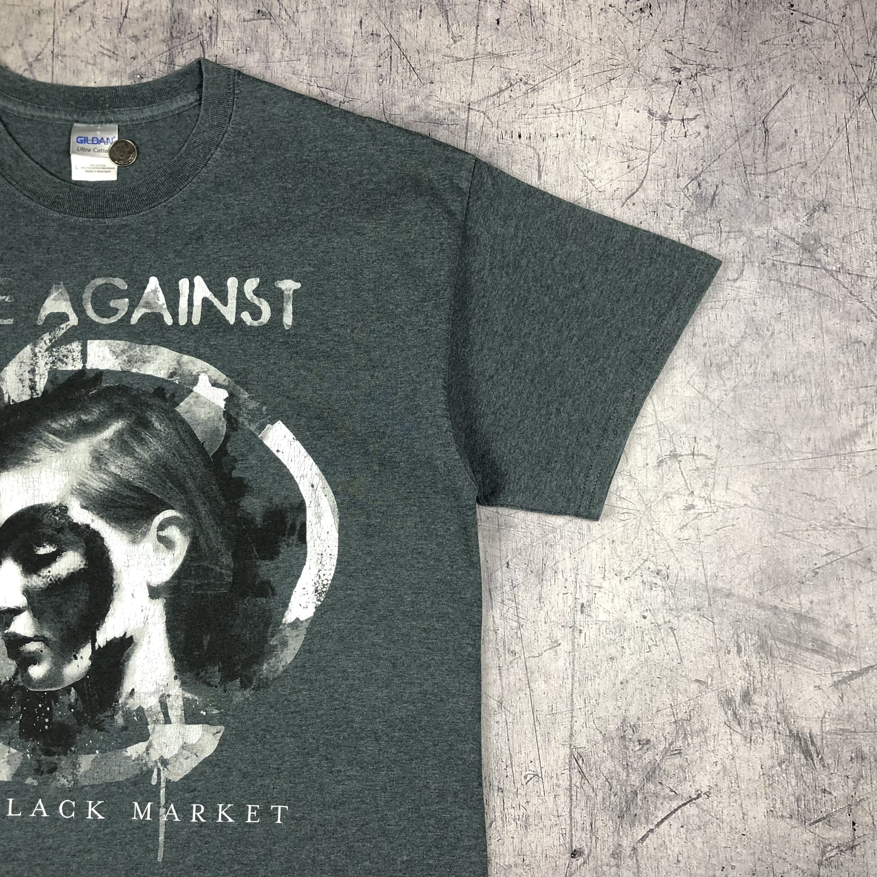 Band Tees Vintage Rise Against The Black Market Tee Size US L / EU 52-54 / 3 - 5 Thumbnail