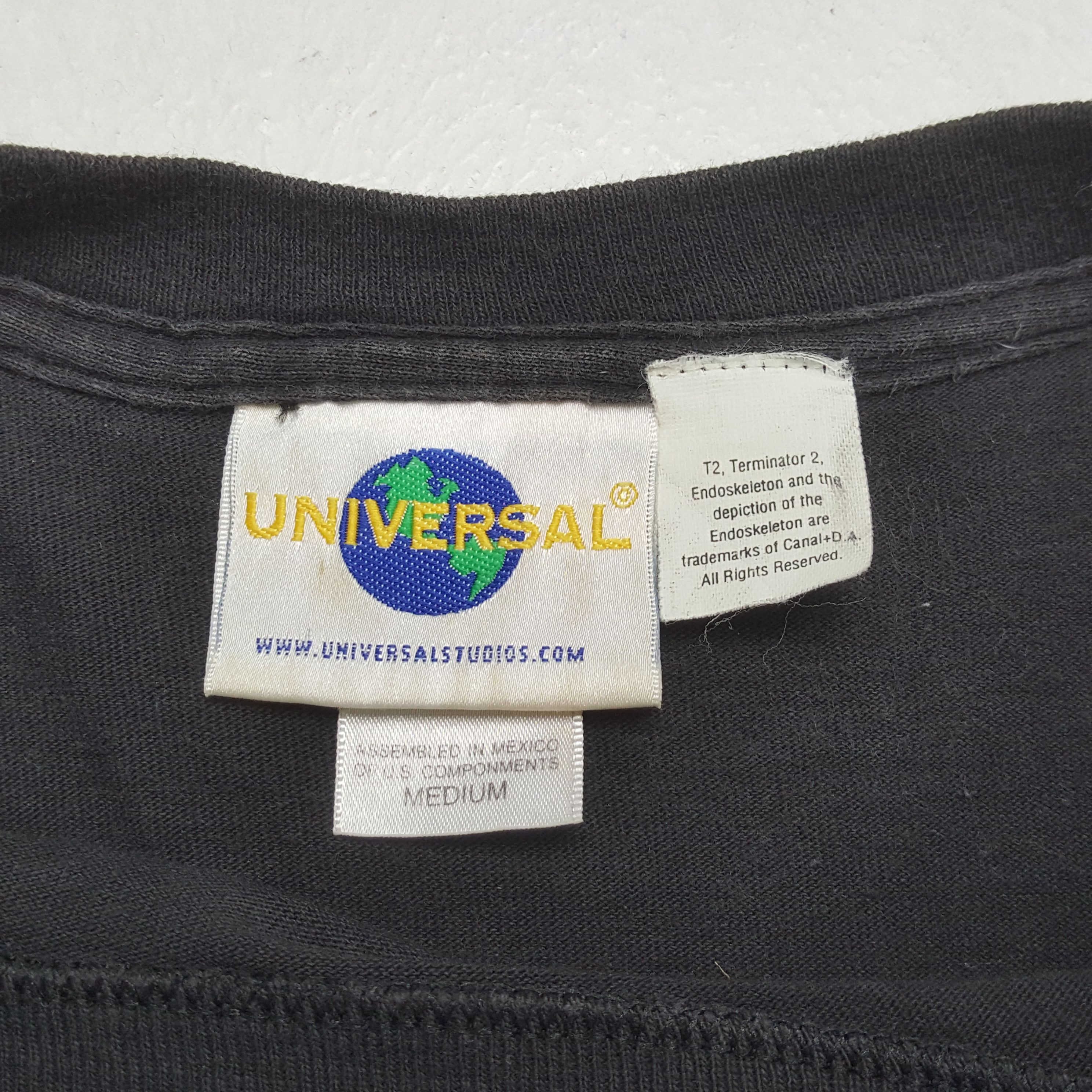 Universal Studios Terminator 2 Action Movie Tshirt RR16 Size US M / EU 48-50 / 2 - 5 Thumbnail