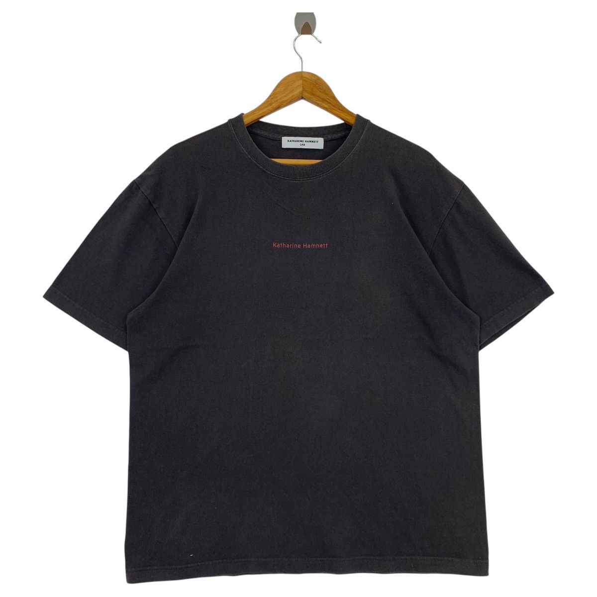 Designer × Katharine Hamnett London KATHARINE HAMNETT Centre logo embroidery designer tee Size US XL / EU 56 / 4 - 1 Thumbnail