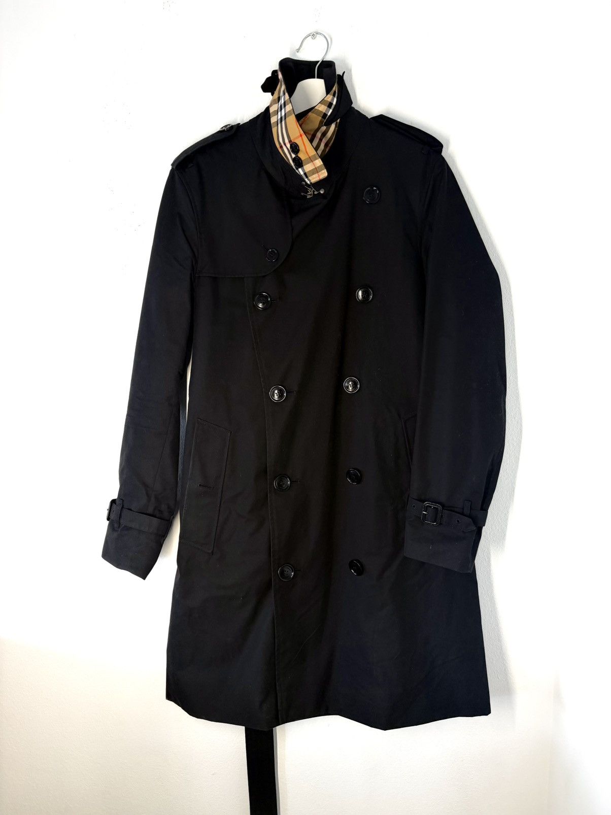 Burberry Burberry Men’s Chelsea trench Coat mid-lenght Black Size 48. Size US M / EU 48-50 / 2 - 2 Thumbnail
