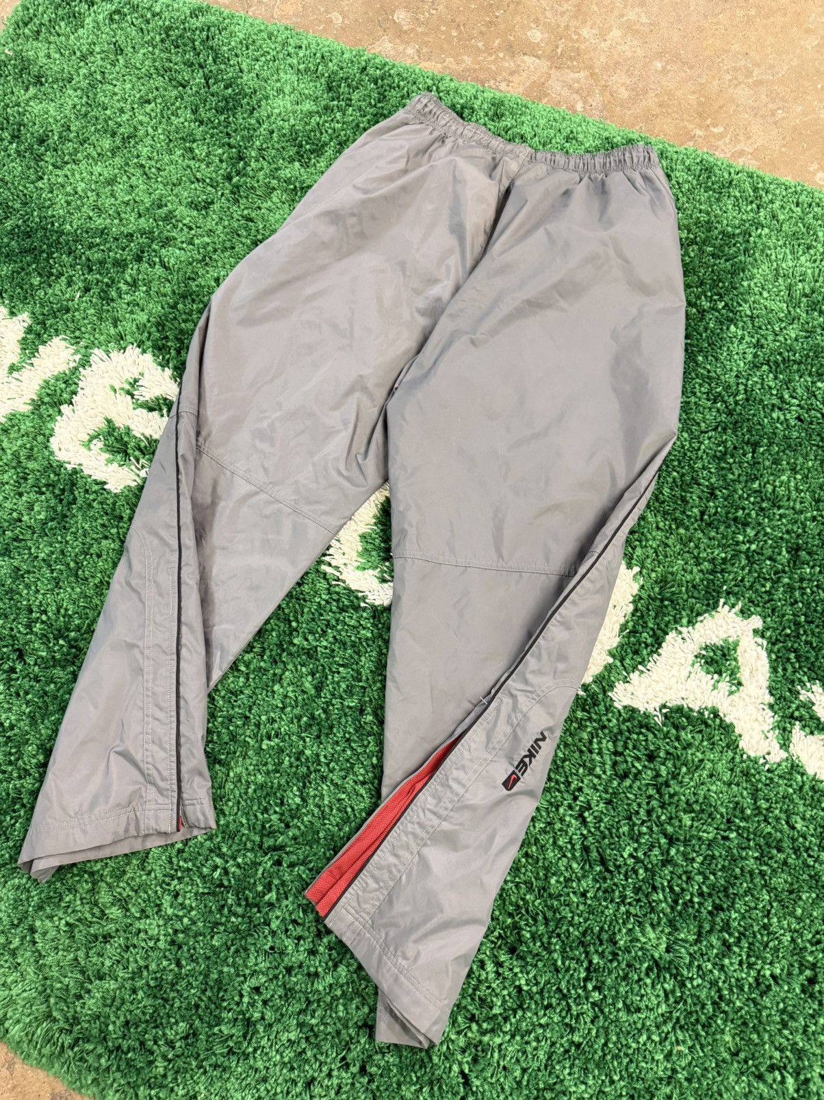 Nike × Vintage Nike Silver Bullet Cargo Zipper Mini Swoosh Track Pants Lab Size US 34 / EU 50 - 6 Thumbnail