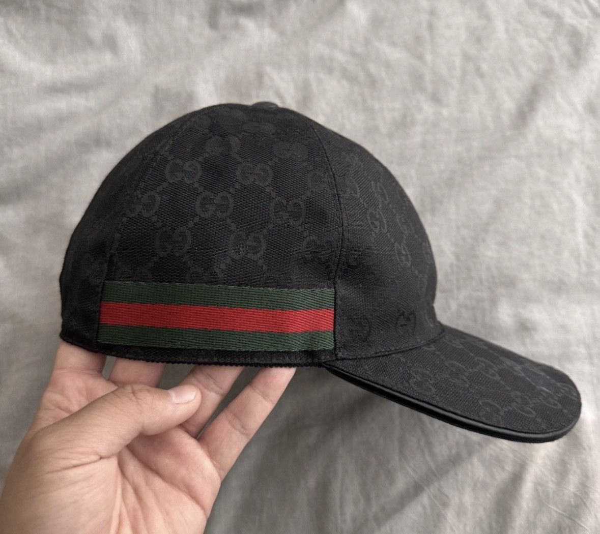 Gucci A Gucci GG canvas baseball hat in Web black, size Medium. Size ONE SIZE - 1 Thumbnail