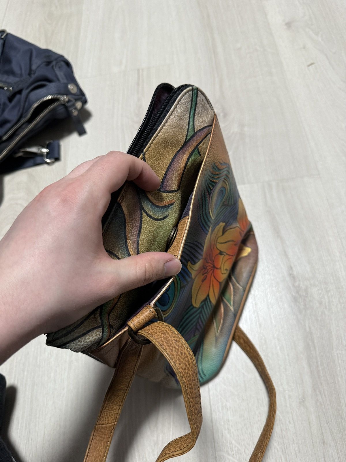 Vintage Anuschka Hand Painted Leather Peacock Crossbody Bag Size ONE SIZE - 10 Thumbnail
