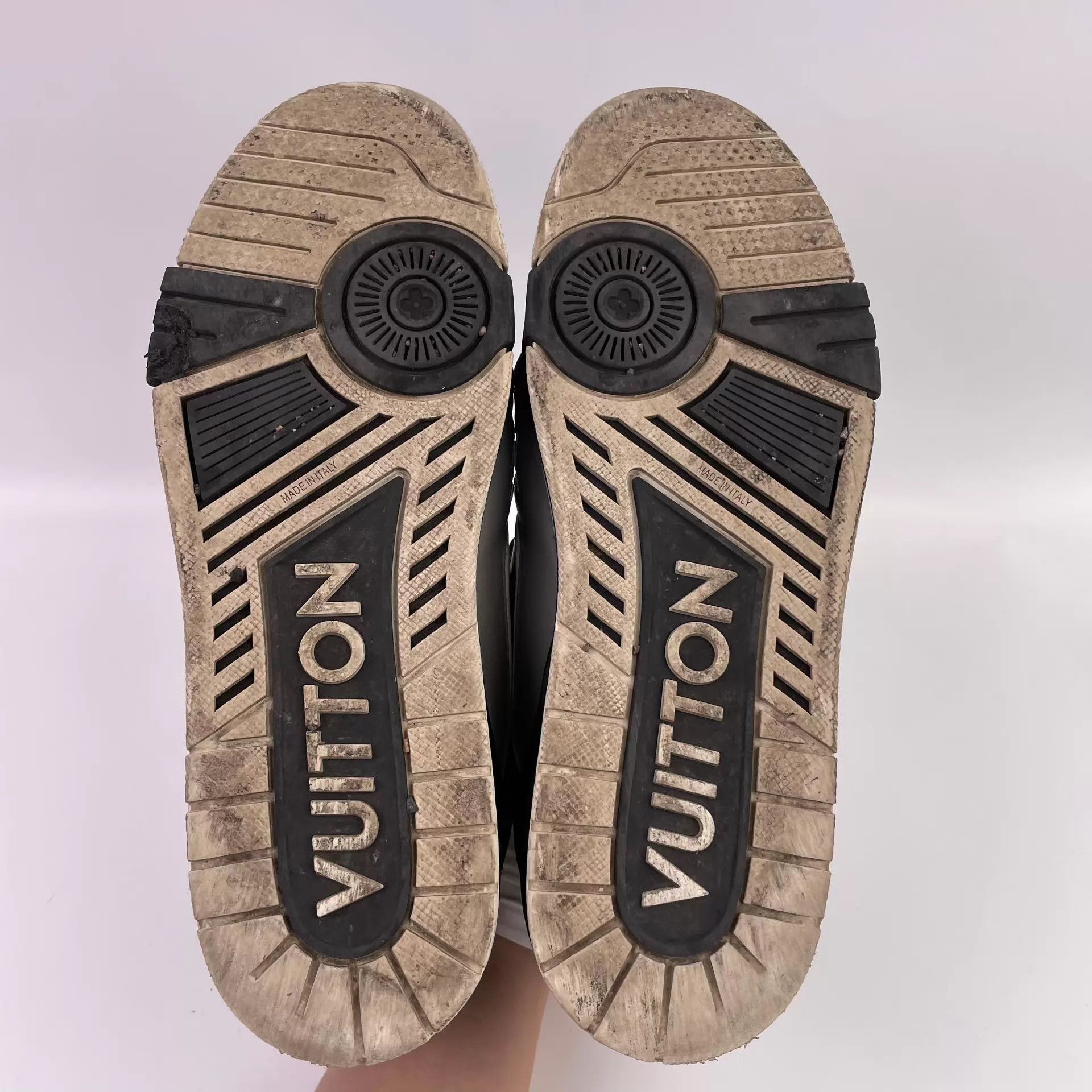 Louis Vuitton LV Trainer Black Leather UK9 Size US 10 / EU 43 - 4 Thumbnail