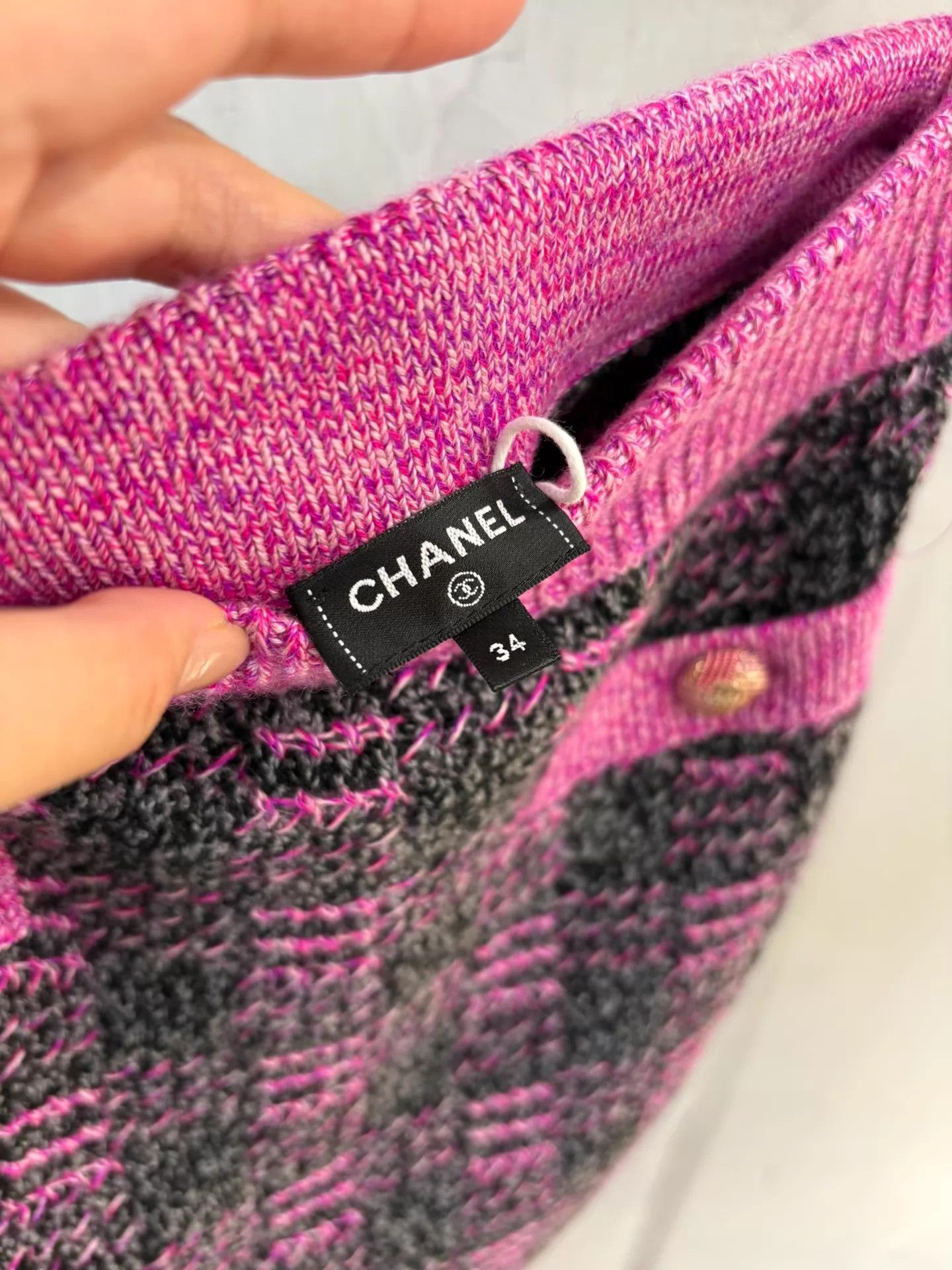 Chanel Chanel 20 Cashmere Knit Pencil Skirt Deadstock 34 Size 25" / US 0 / IT 36 - 4 Thumbnail