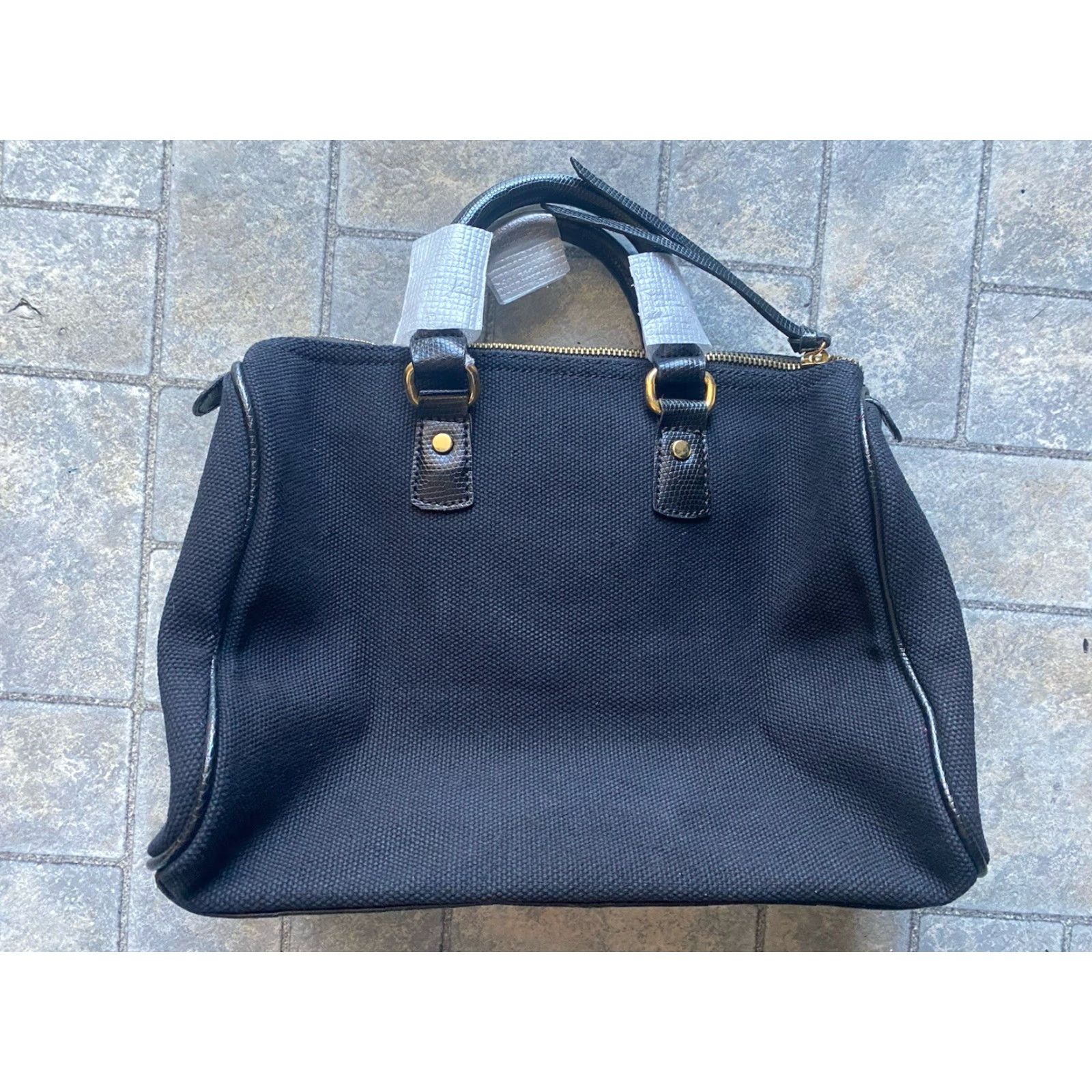 Victoria's Secret Victoria's Secret Purse Black Mid Size With Pink Lining Style#7894 NWT NEW Size ONE SIZE - 4 Thumbnail