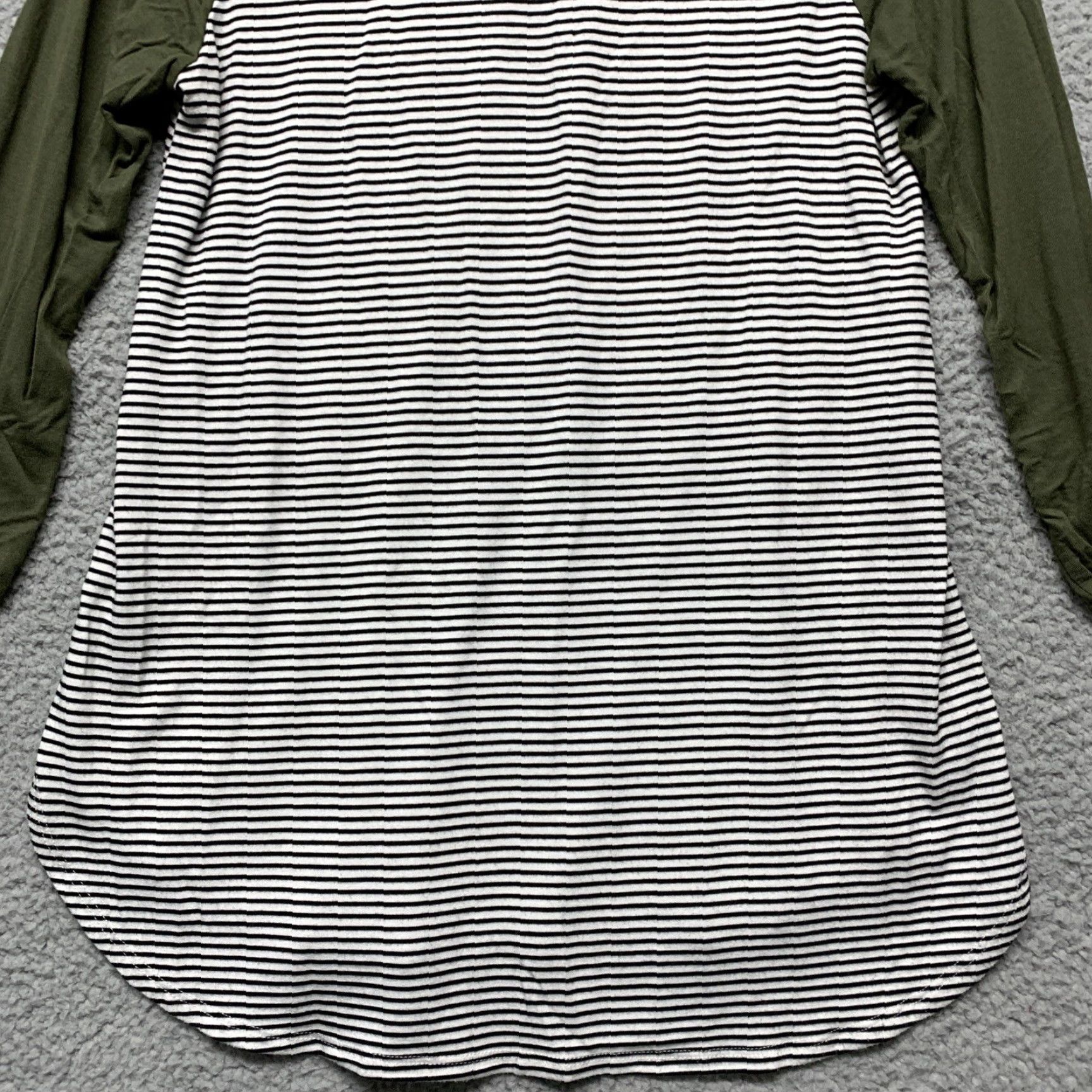 Vintage Pink Clover 3/4 Sleeve Pullover Womens Solid Green w/White & Black Stripes XS Shirt Size XS / US 0-2 / IT 36-38 - 6 Thumbnail