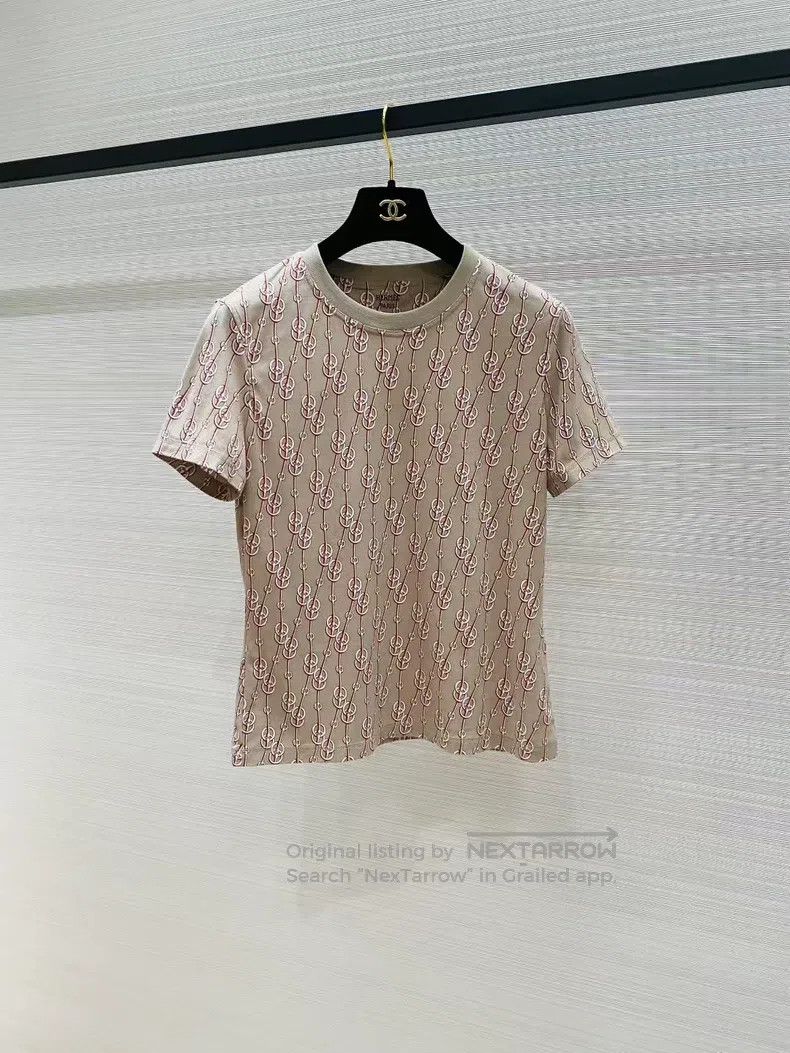 Hermes Hermes Pig nose short-sleeve T-shirt, runs small. Size S / US 4 / IT 40 - 1 Thumbnail