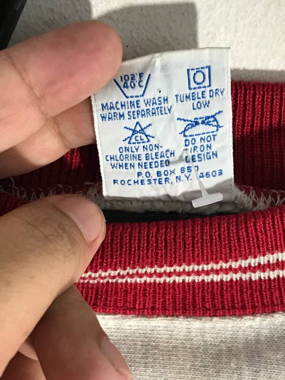 Champion Vintage Champion Reverse Weave big spell out Size US M / EU 48-50 / 2 - 9 Thumbnail