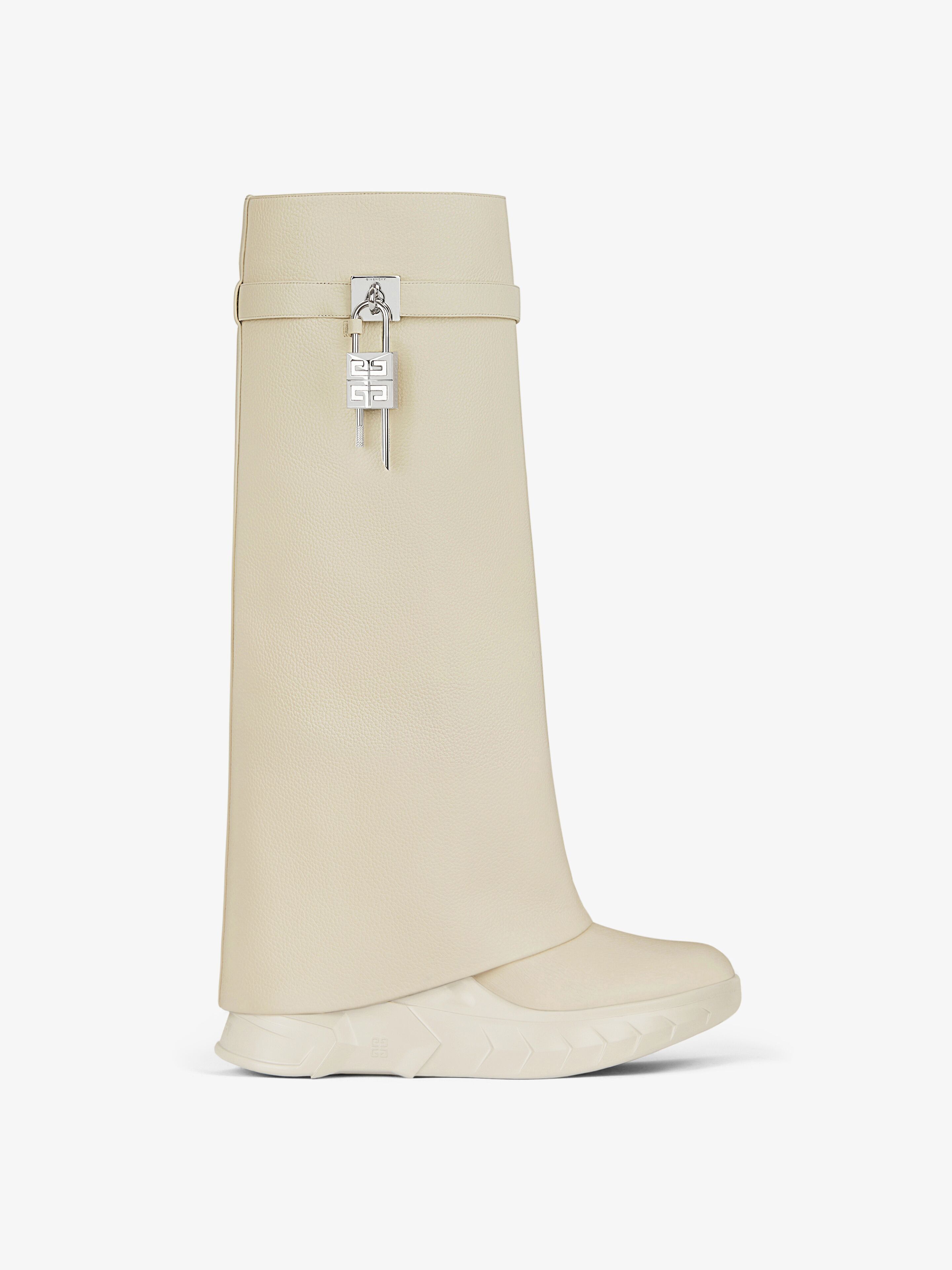 Givenchy o1n1vont0226 Shark Lock Biker Boots in Beige/Natural Size US 5 / IT 35 - 1 Thumbnail