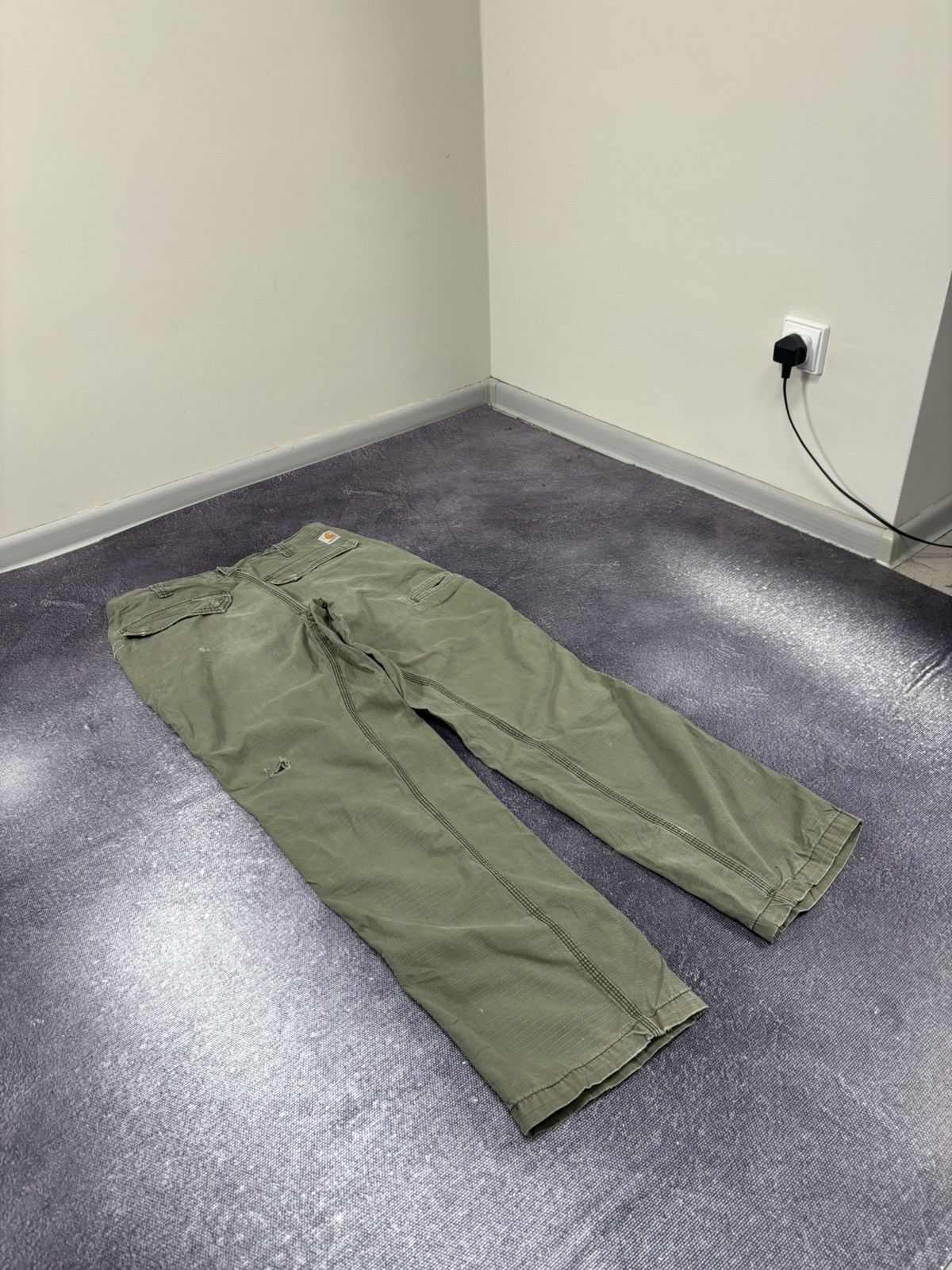 Carhartt Vintage Carhartt Aviation Olive Work Hype Cargo Pants Size US 34 / EU 50 - 3 Thumbnail