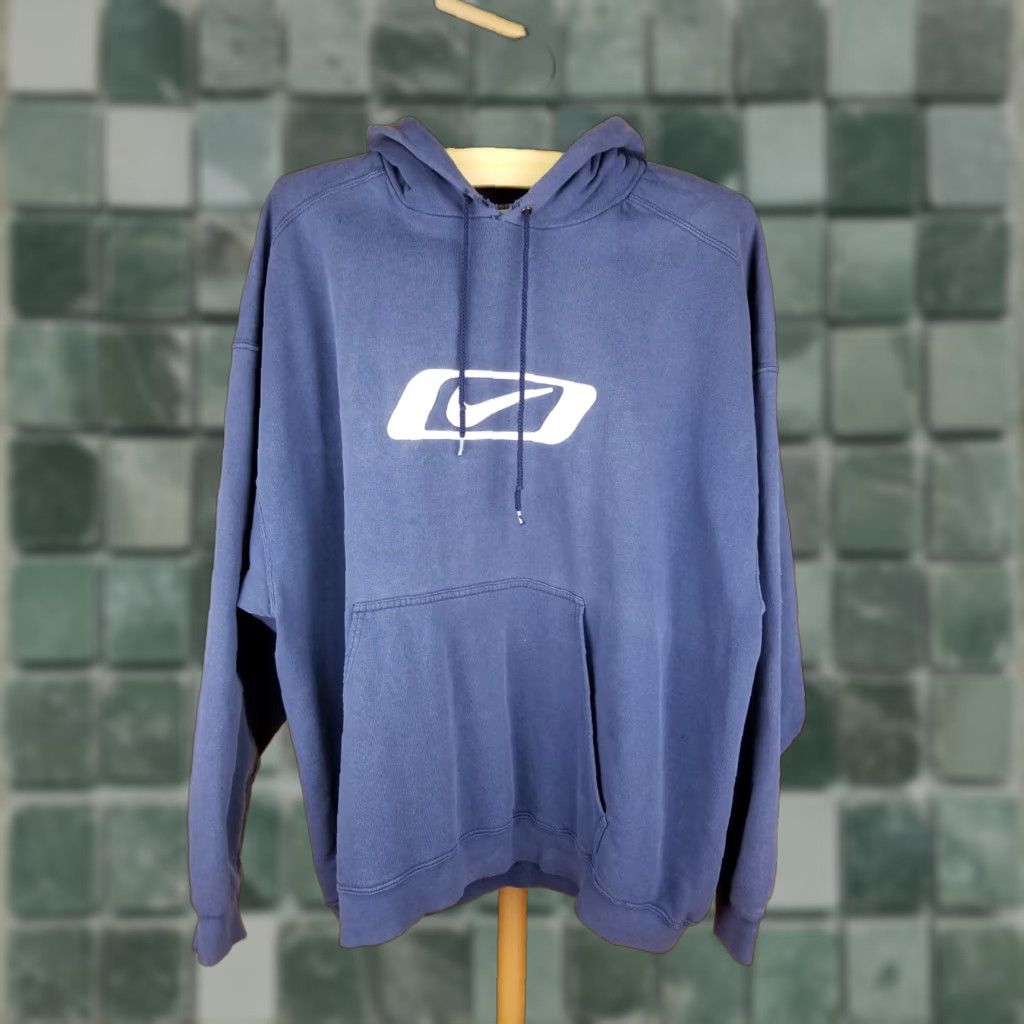 Nike VINTAGE Nike CENTER SWOOSH Navy Cotton Hoodie Sweatshirt XL Men's Blue 90s Pullover Lined Strap Cross Shoulder 26-28in Size US XL / EU 56 / 4 - 1 Thumbnail