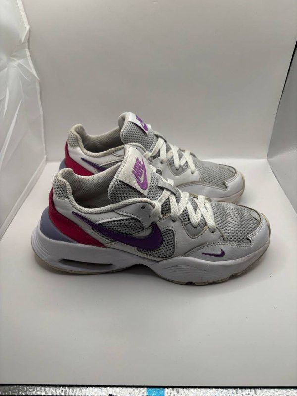Nike Nike Air Max Excee White/Purple (Size 5Y/37.5) Size US 7.5 / IT 37.5 - 7 Thumbnail