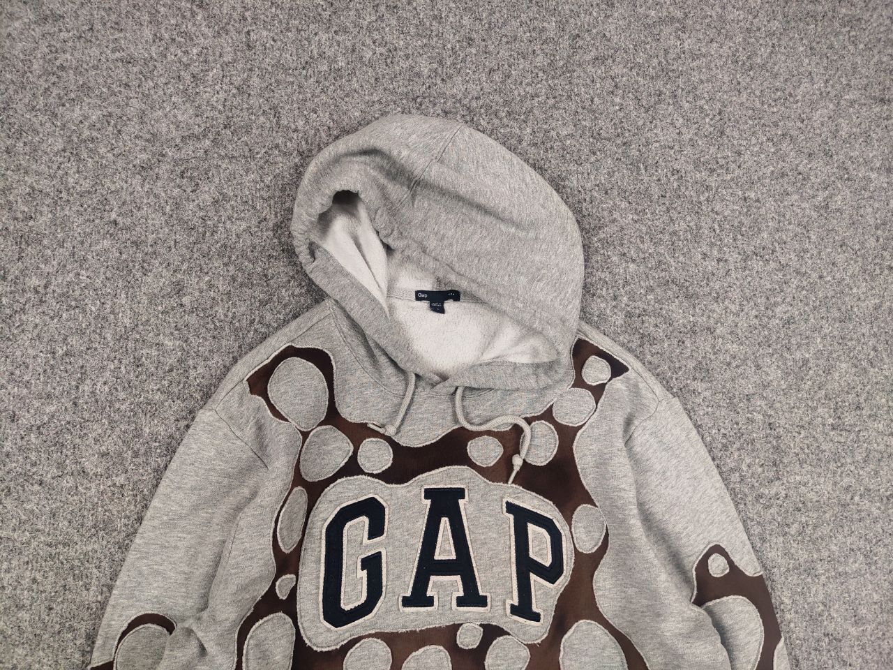 Gap Vintage Rare Gap Logo reworked Hoodie Gray Y2K Style Size US S / EU 44-46 / 1 - 1 Thumbnail