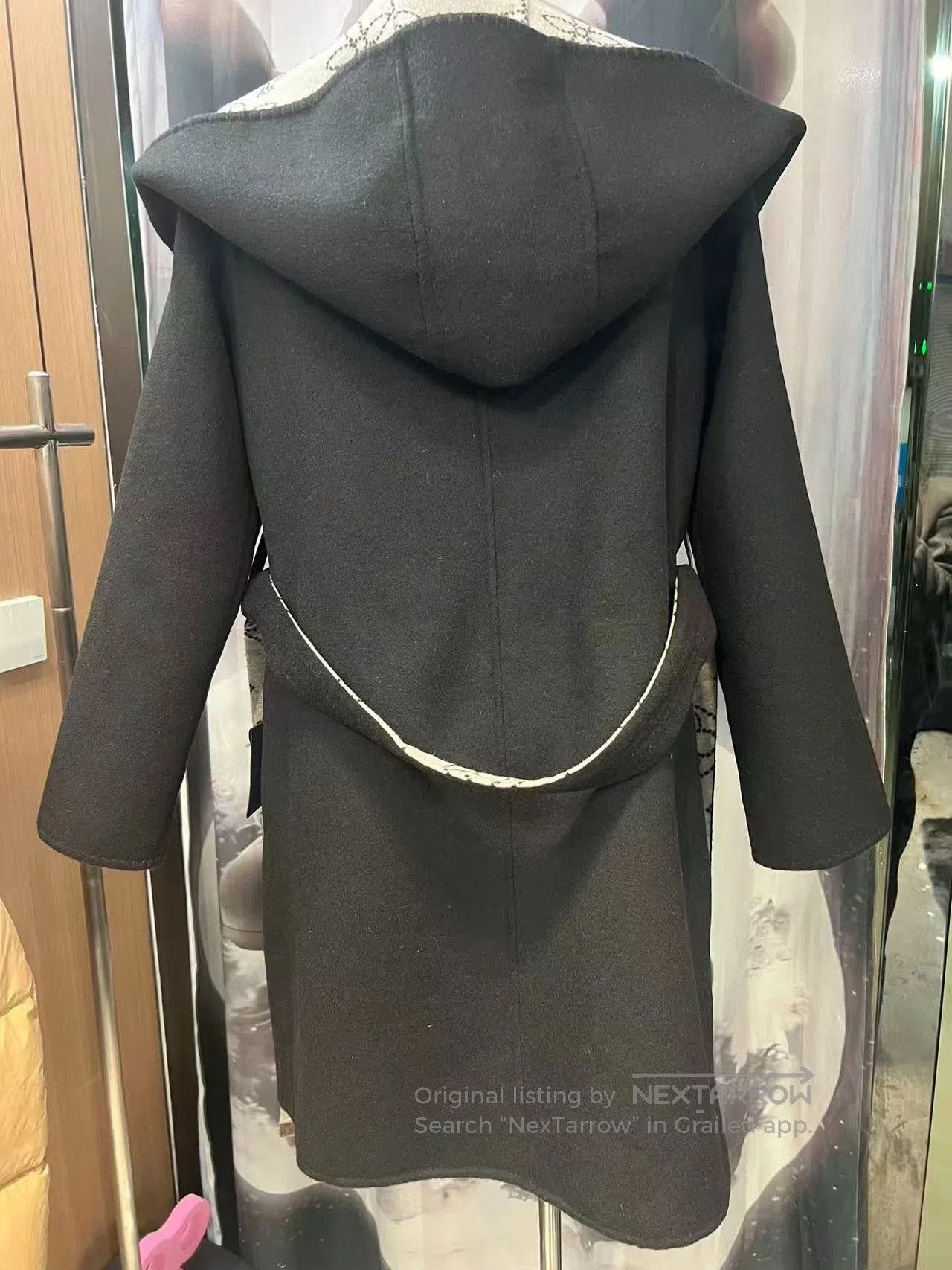 Louis Vuitton LV Men's Monogram Wool Wrap Coat. Size US L / EU 52-54 / 3 - 3 Thumbnail