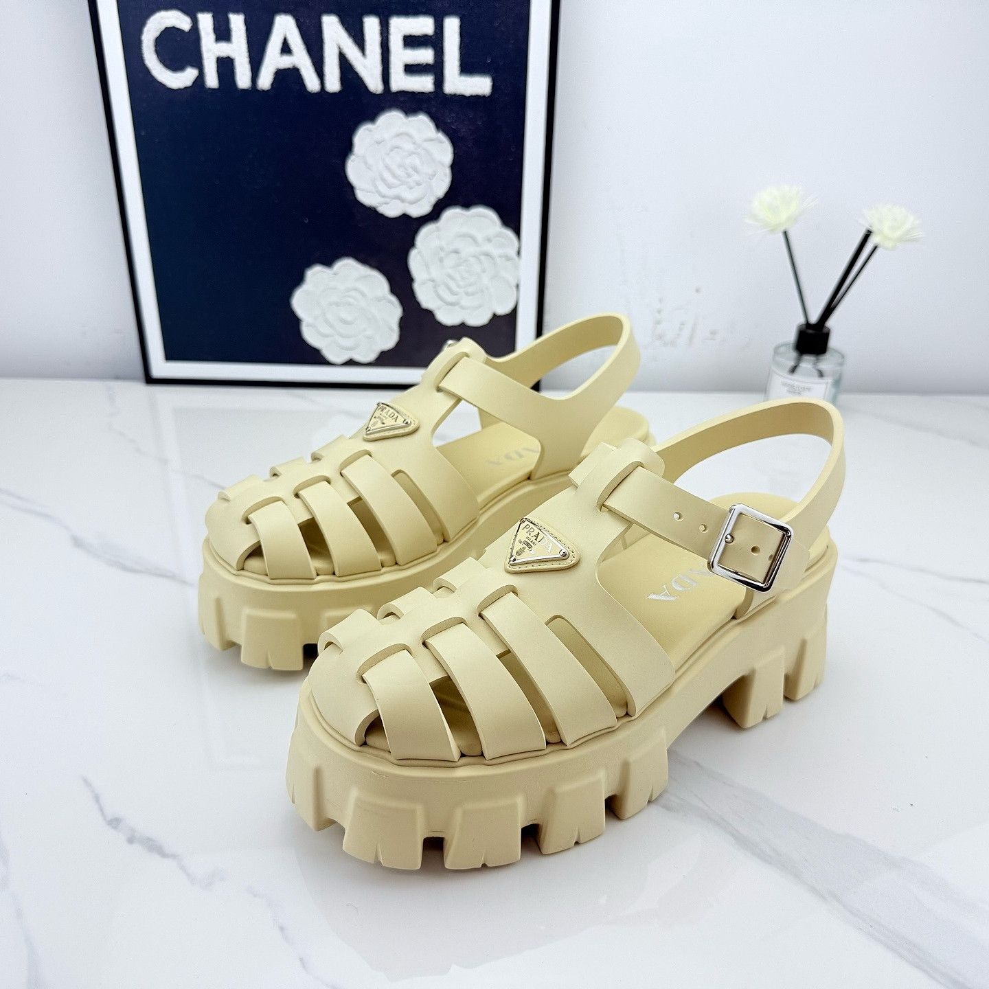 Prada Prada Triangle Logo Fisherman Sandals Size 36 Size US 6 / IT 36 - 1 Thumbnail
