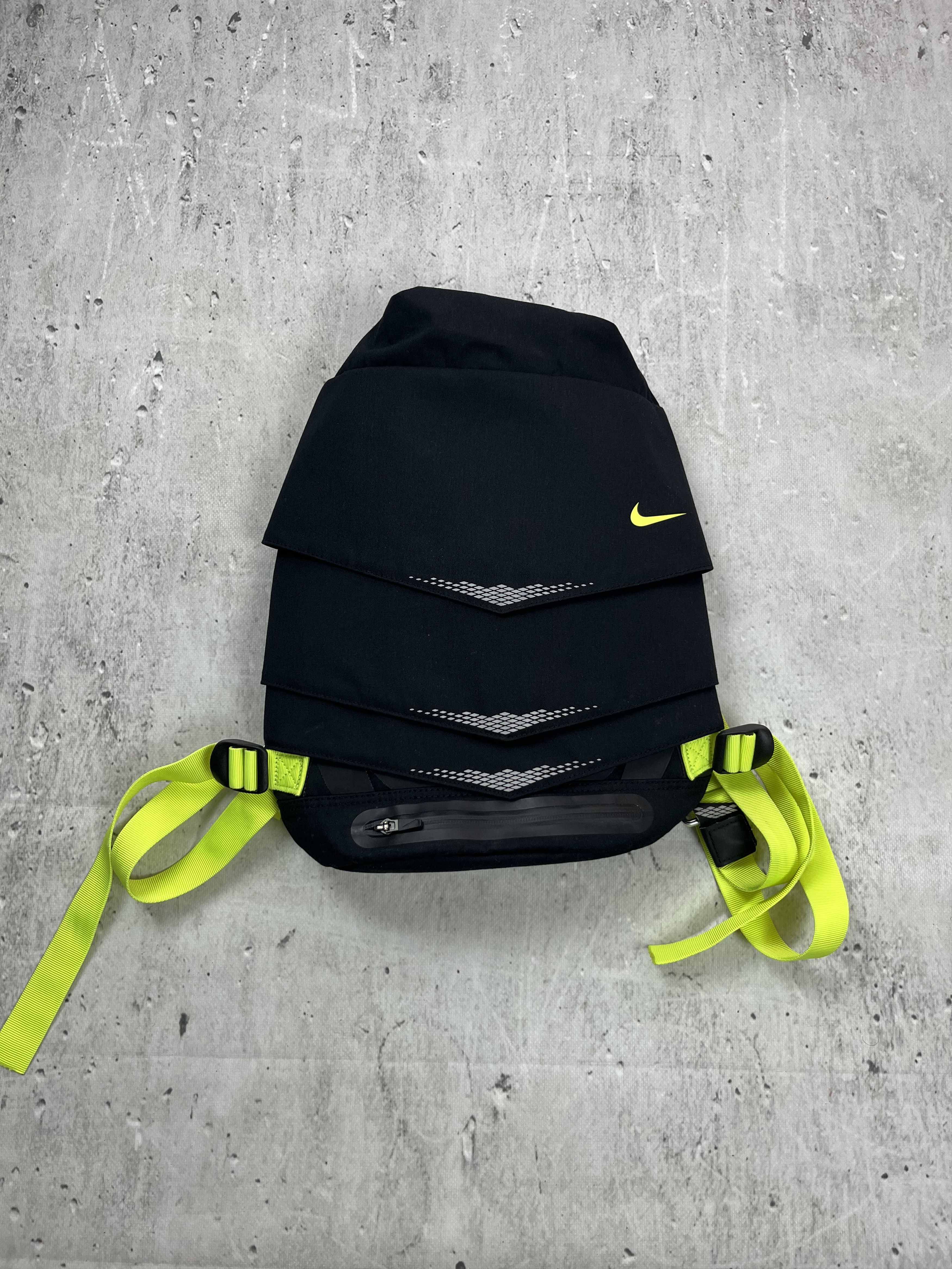 Nike Rare Nike MOG Bolt Expandable Backpack Utility Size ONE SIZE - 8 Thumbnail